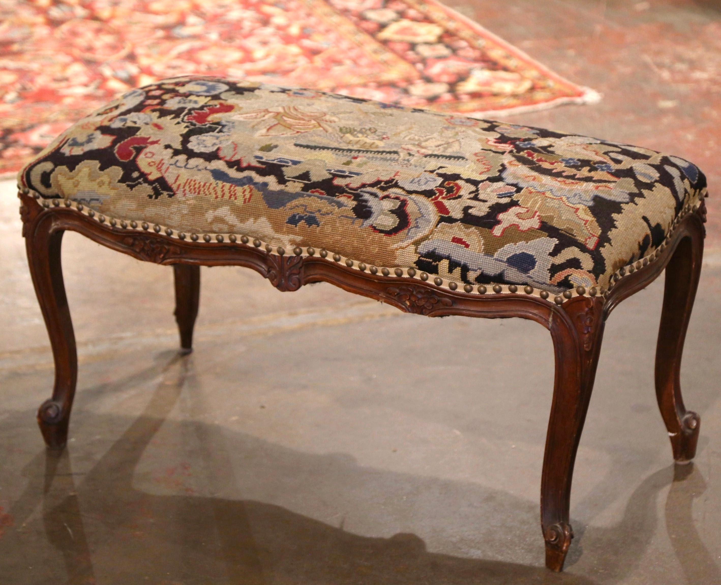 Early 20th Century French Louis XV Walnut Bench with Needlepoint Tapestry 2