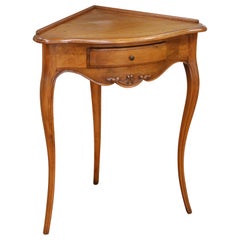 Early 20th Century French Louis XV Walnut Corner Side Table with Drawer