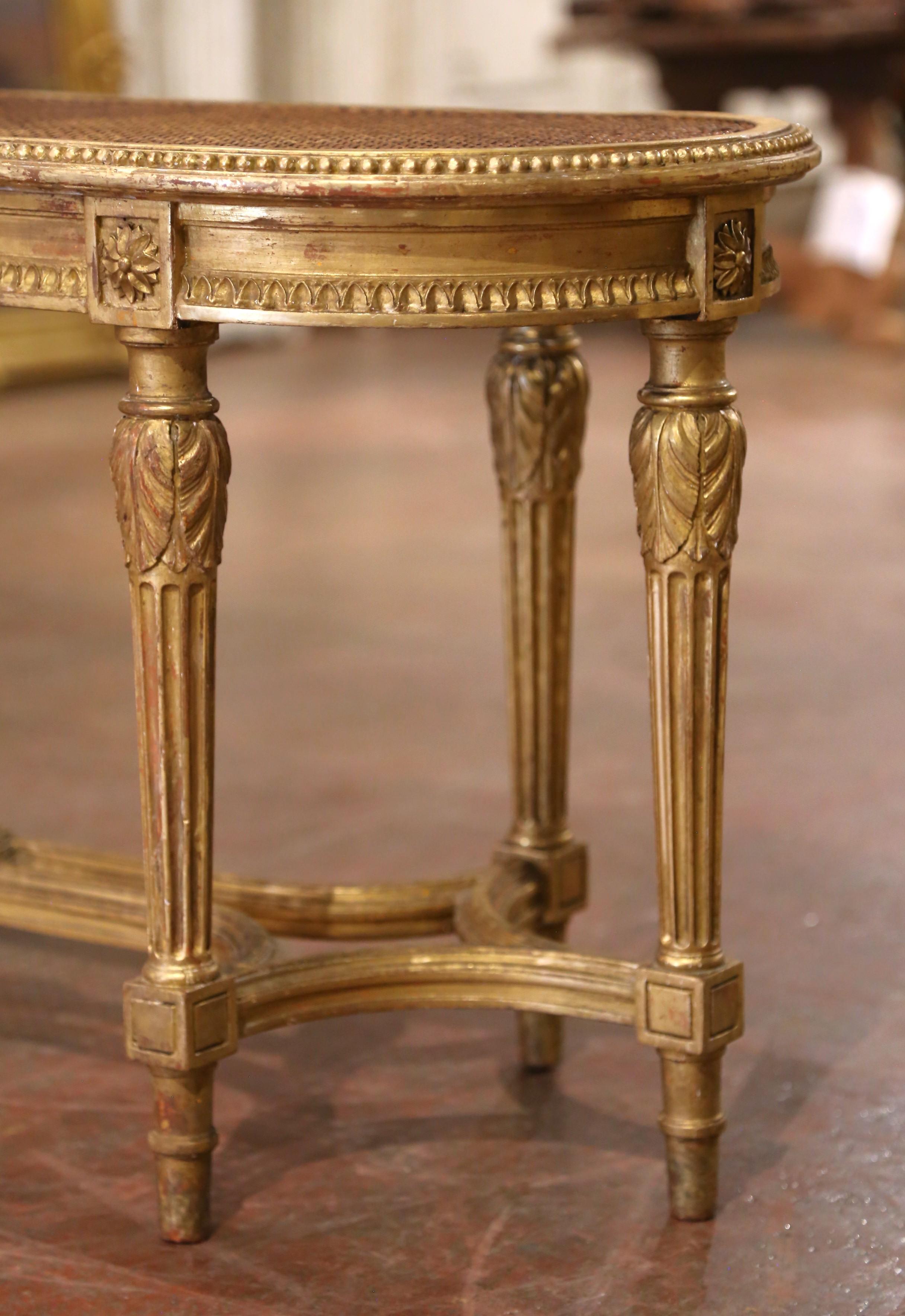 Canne Banc à cannes en bois doré sculpté Louis XVI du début du 20e siècle en vente