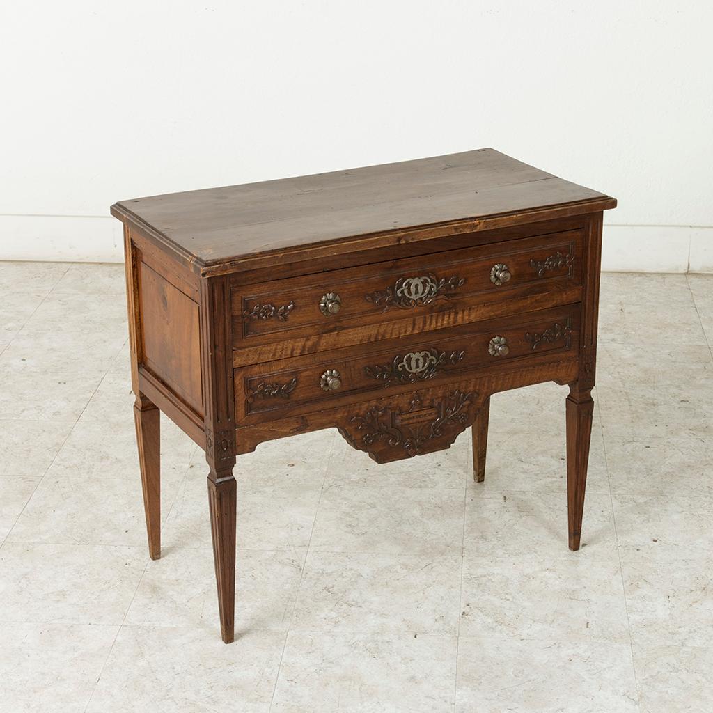 Early 20th Century French Louis XVI Hand-Carved Ash Commode, Chest or Nightstand 2