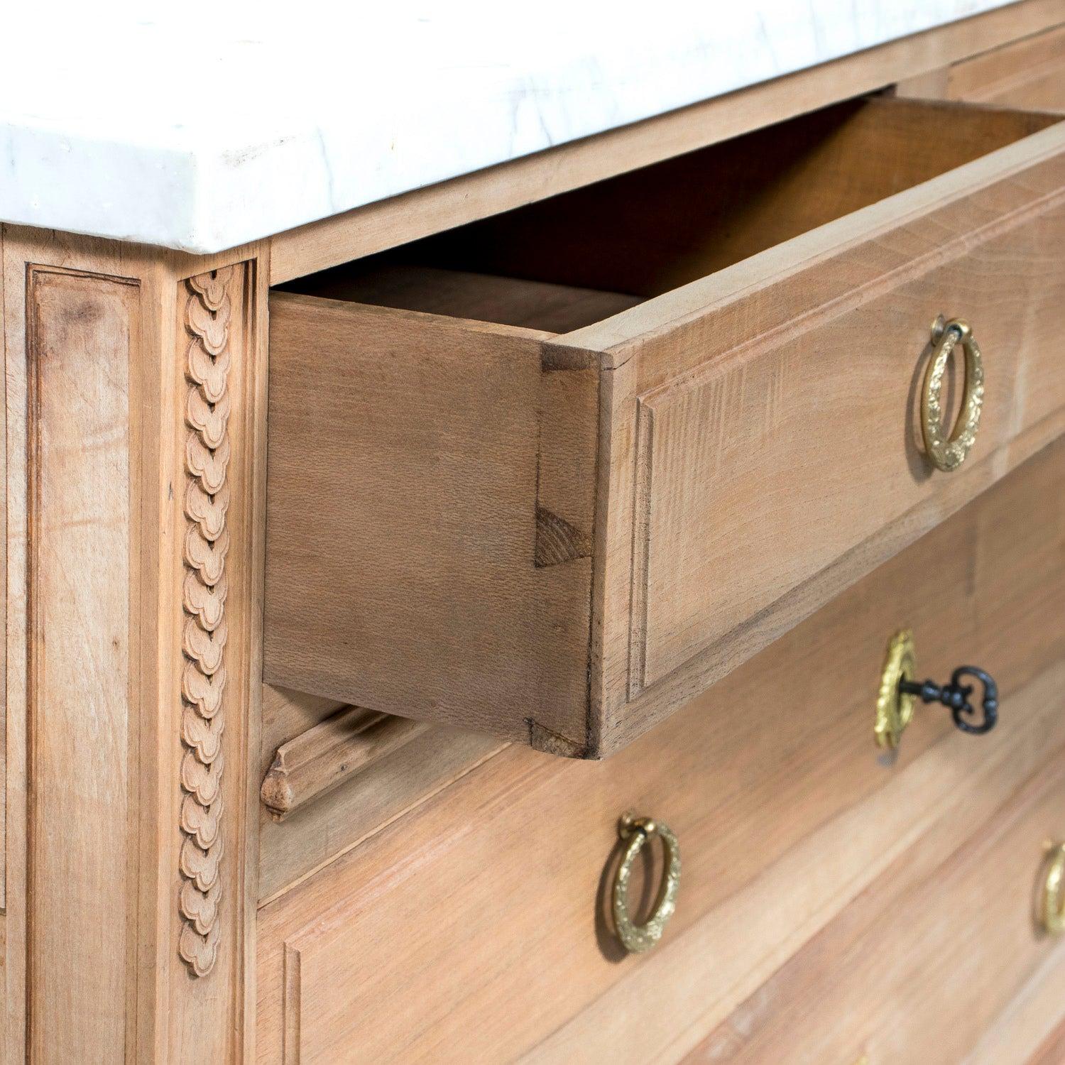 Early 20th Century French Louis XVI Style Bleached Walnut Four-Drawer Commode For Sale 11