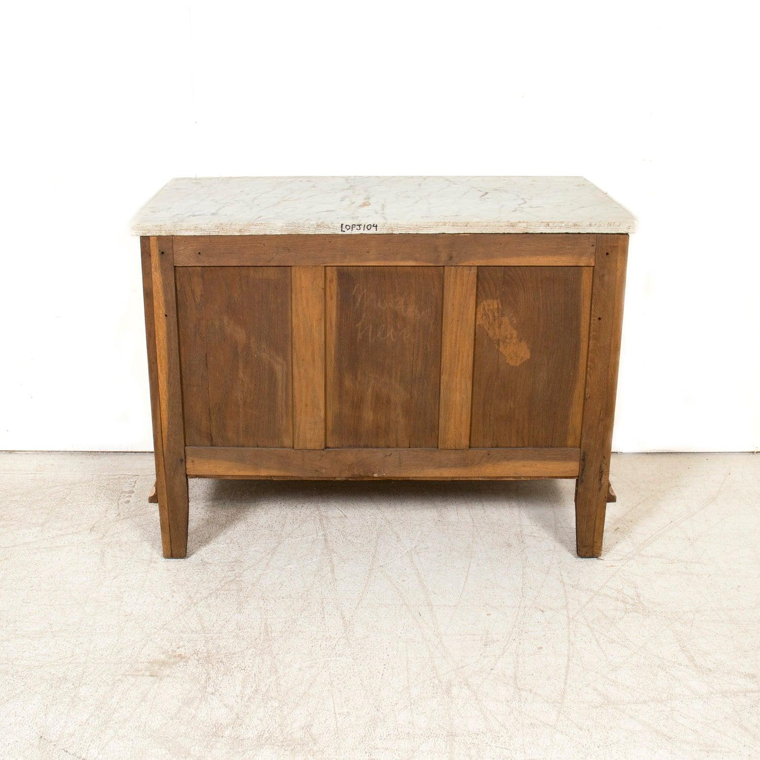 Early 20th Century French Louis XVI Style Bleached Walnut Four-Drawer Commode For Sale 15