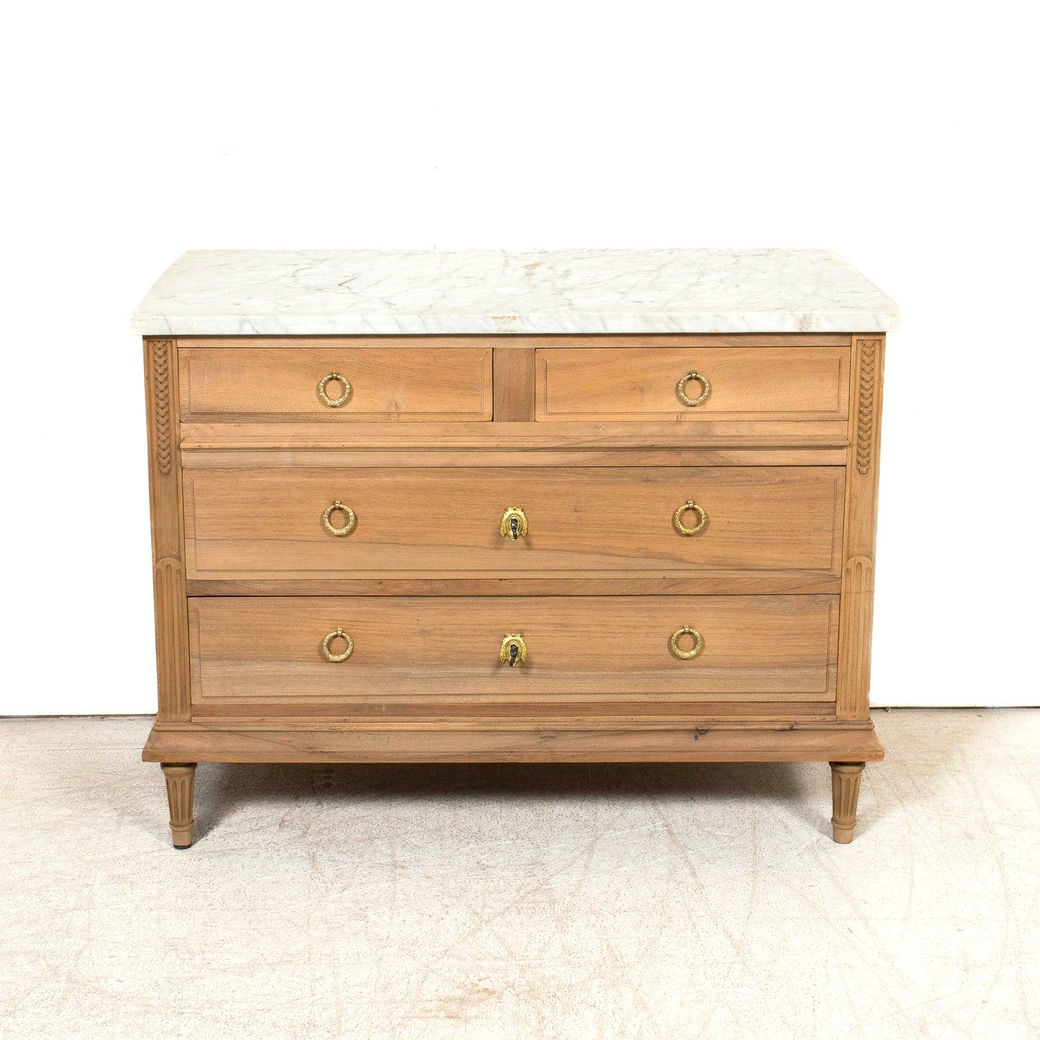 Early 20th Century French Louis XVI Style Bleached Walnut Four-Drawer Commode For Sale 2