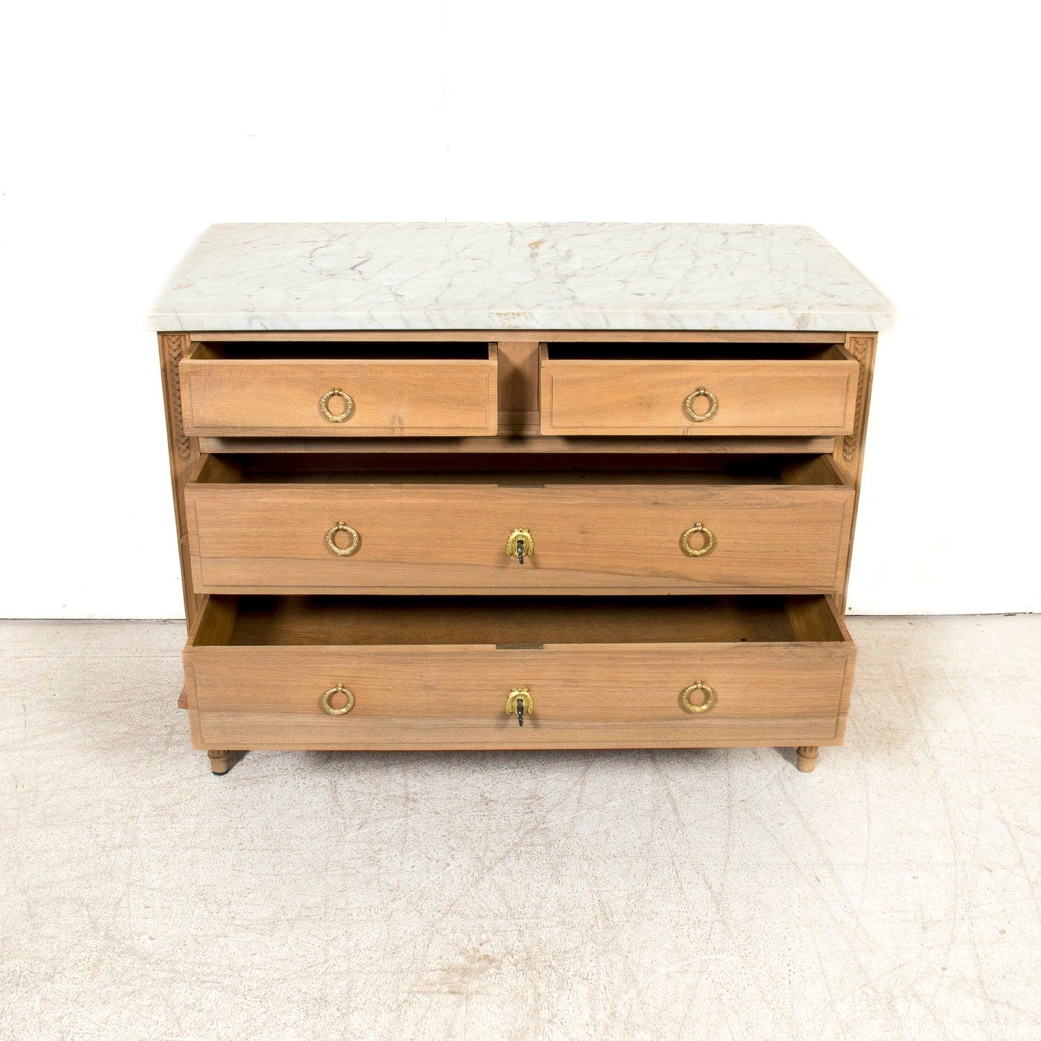 Early 20th Century French Louis XVI Style Bleached Walnut Four-Drawer Commode For Sale 4