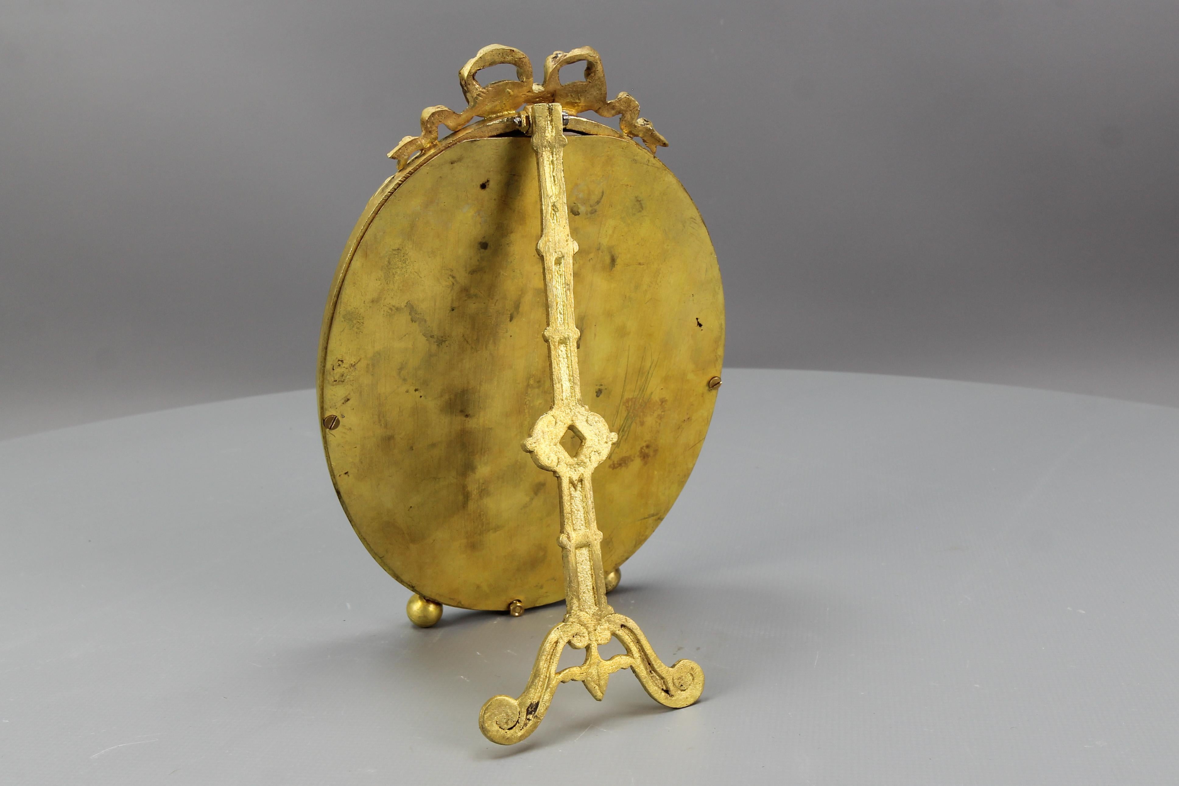Frühes 20. Jahrhundert Französisch Louis XVI Stil Bronze Oval Desktop Bilderrahmen im Angebot 3