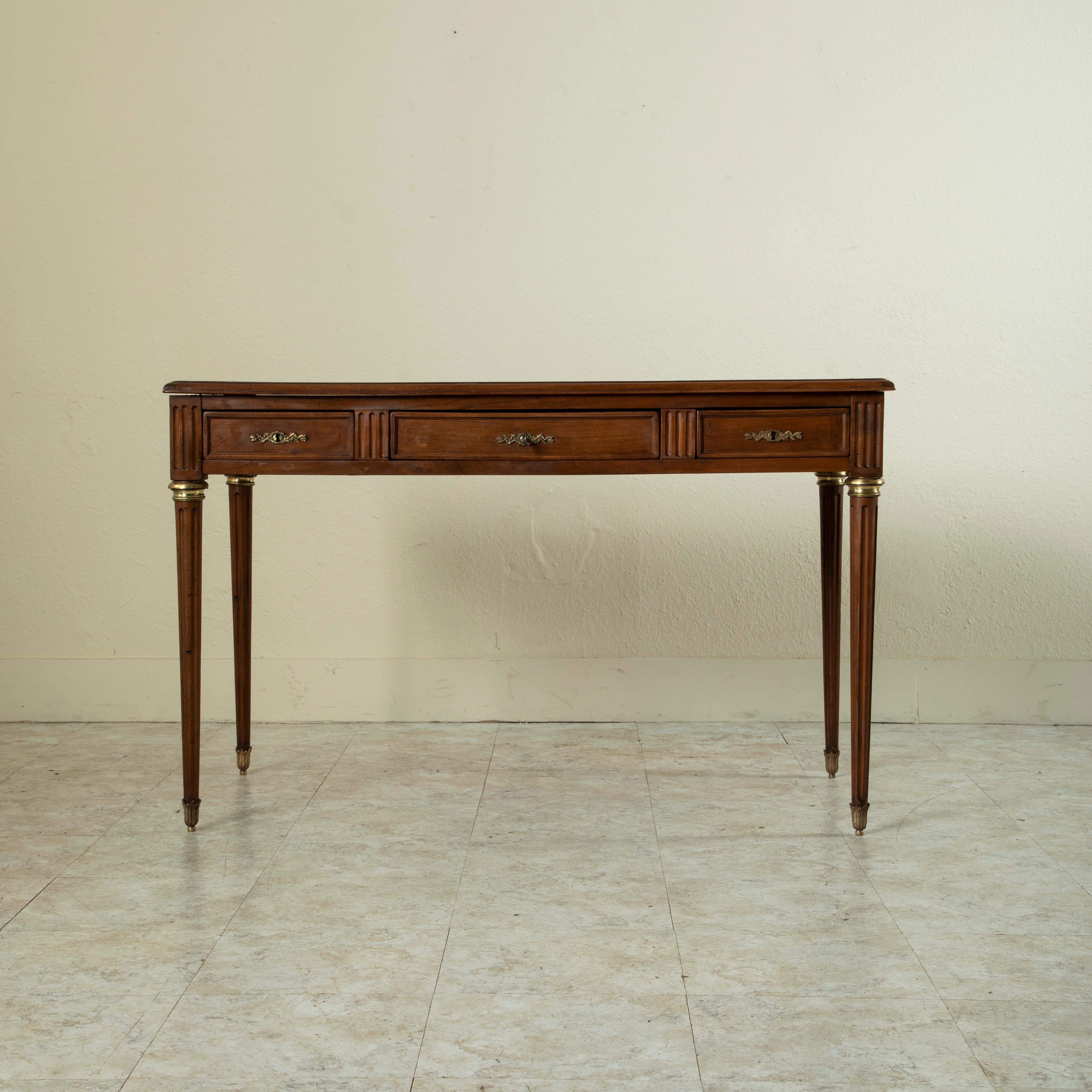 Early 20th Century French Louis XVI Style Cherrywood Desk, Tooled Leather Top In Good Condition In Fayetteville, AR