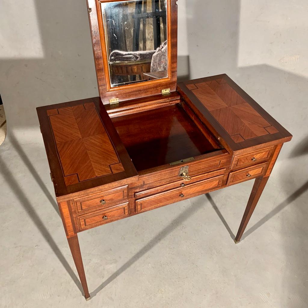 desk with hinged top