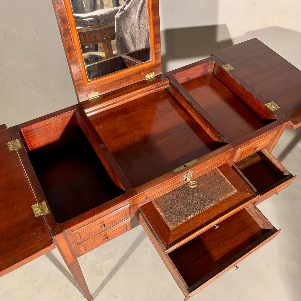 Early 20th Century French Louis XVI Style Dressing Table with Hinged Top Mirror In Good Condition In Uppingham, Rutland