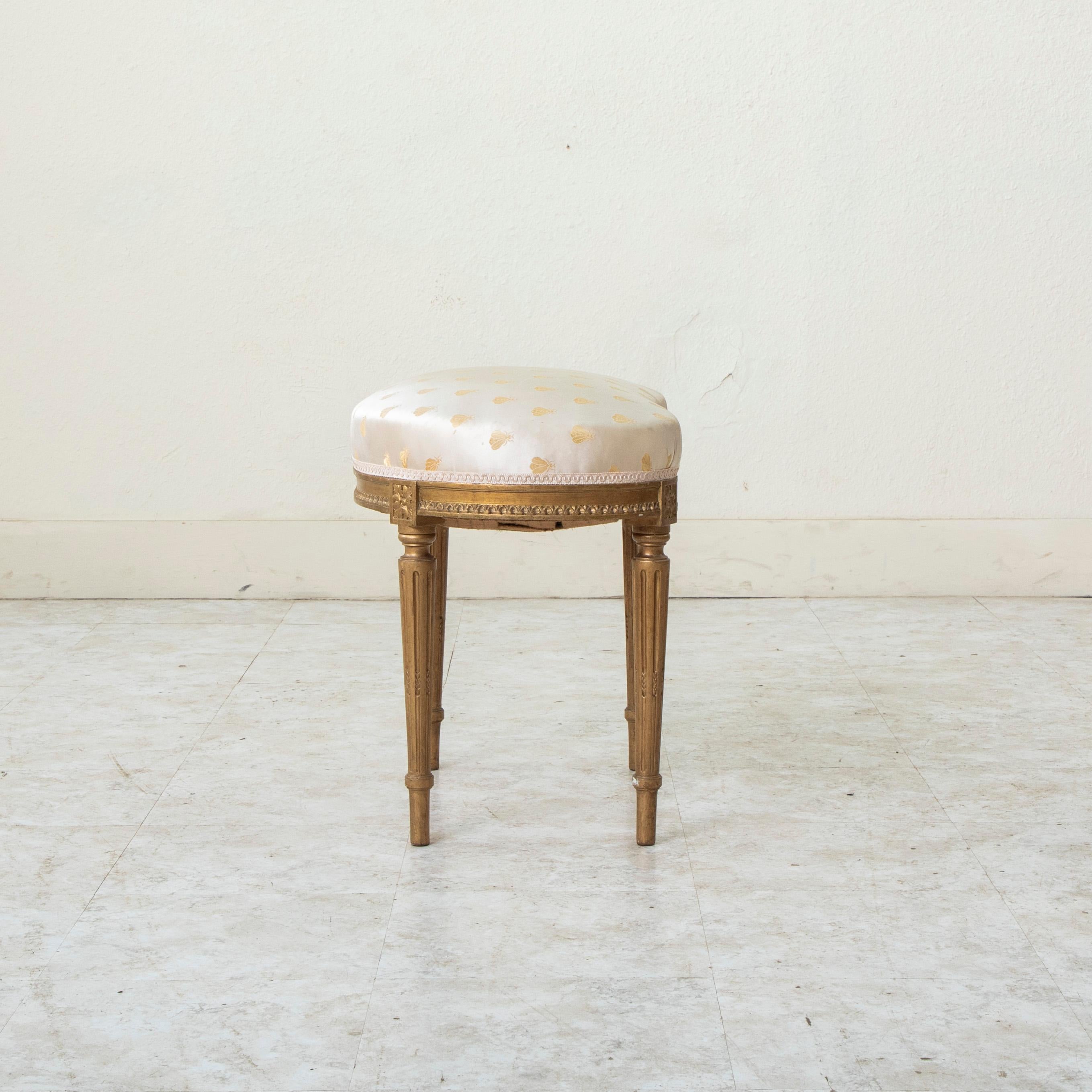 Early 20th Century French Louis XVI Style Gilt Wood Vanity Stool or Bench 3