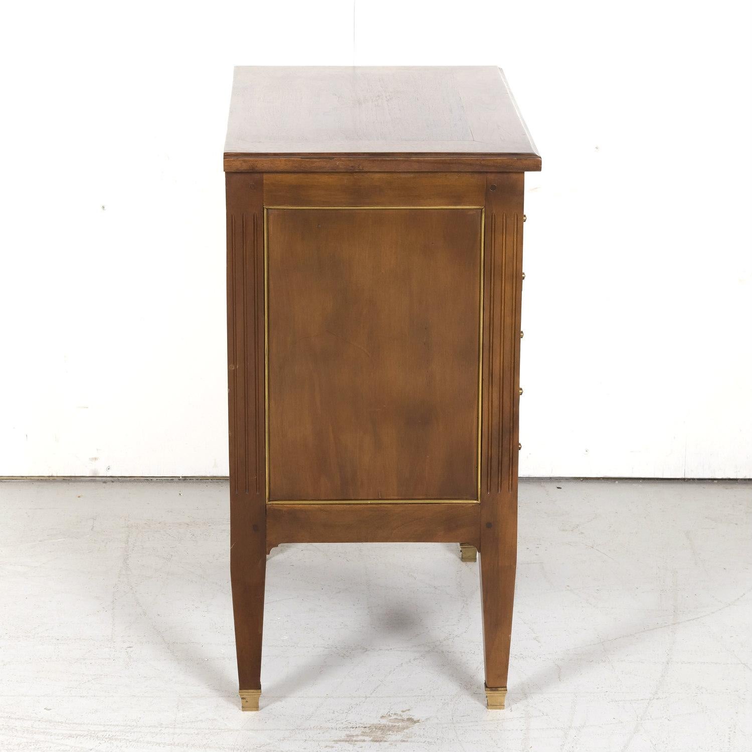 Early 20th Century French Louis XVI Style Petite Five Drawer Walnut Commode 11