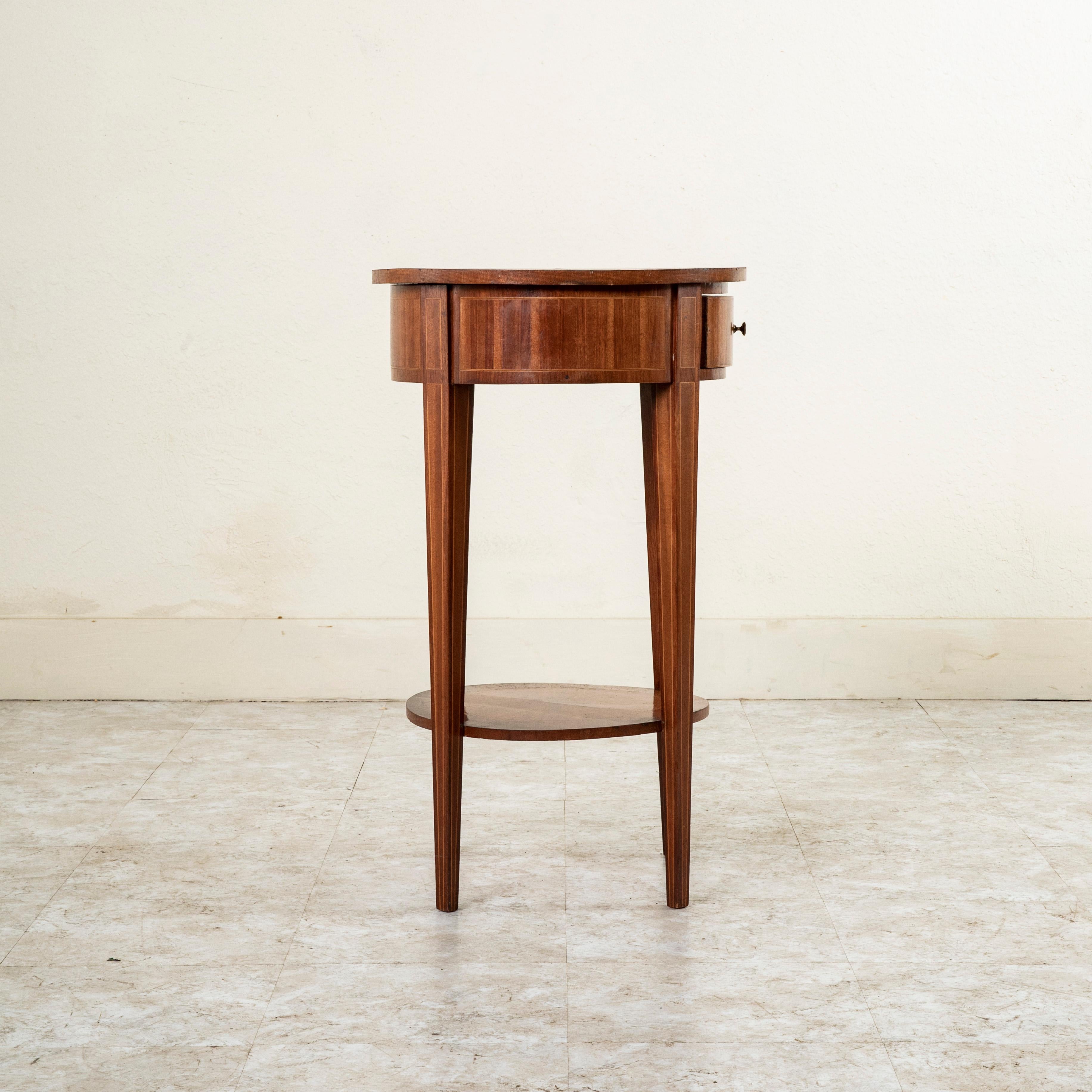 Early 20th Century French Louis XVI Style Rosewood Marquetry Side Table For Sale 1