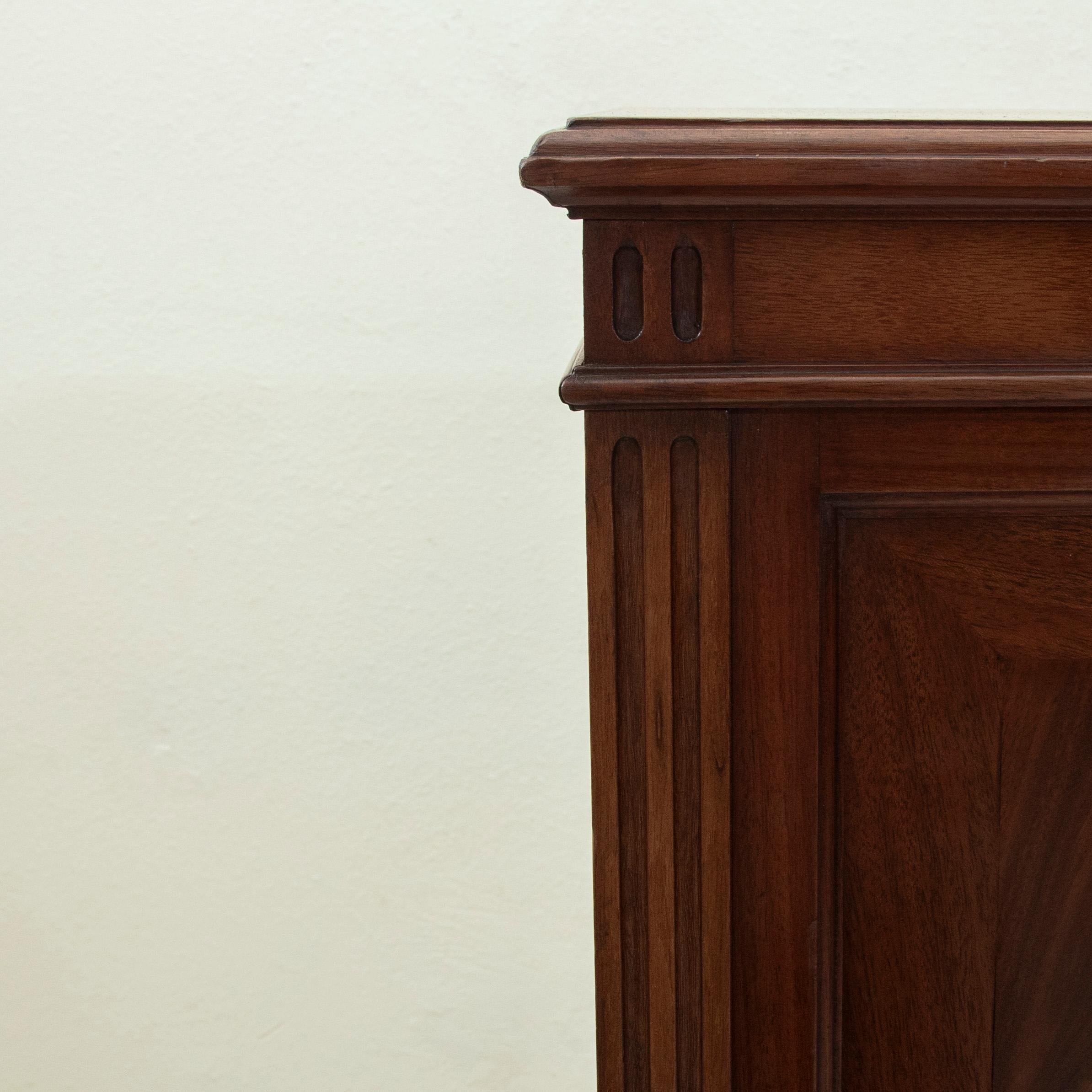 Early 20th Century French Mahogany Artist's Filing Cabinet With Pullout Trays 3