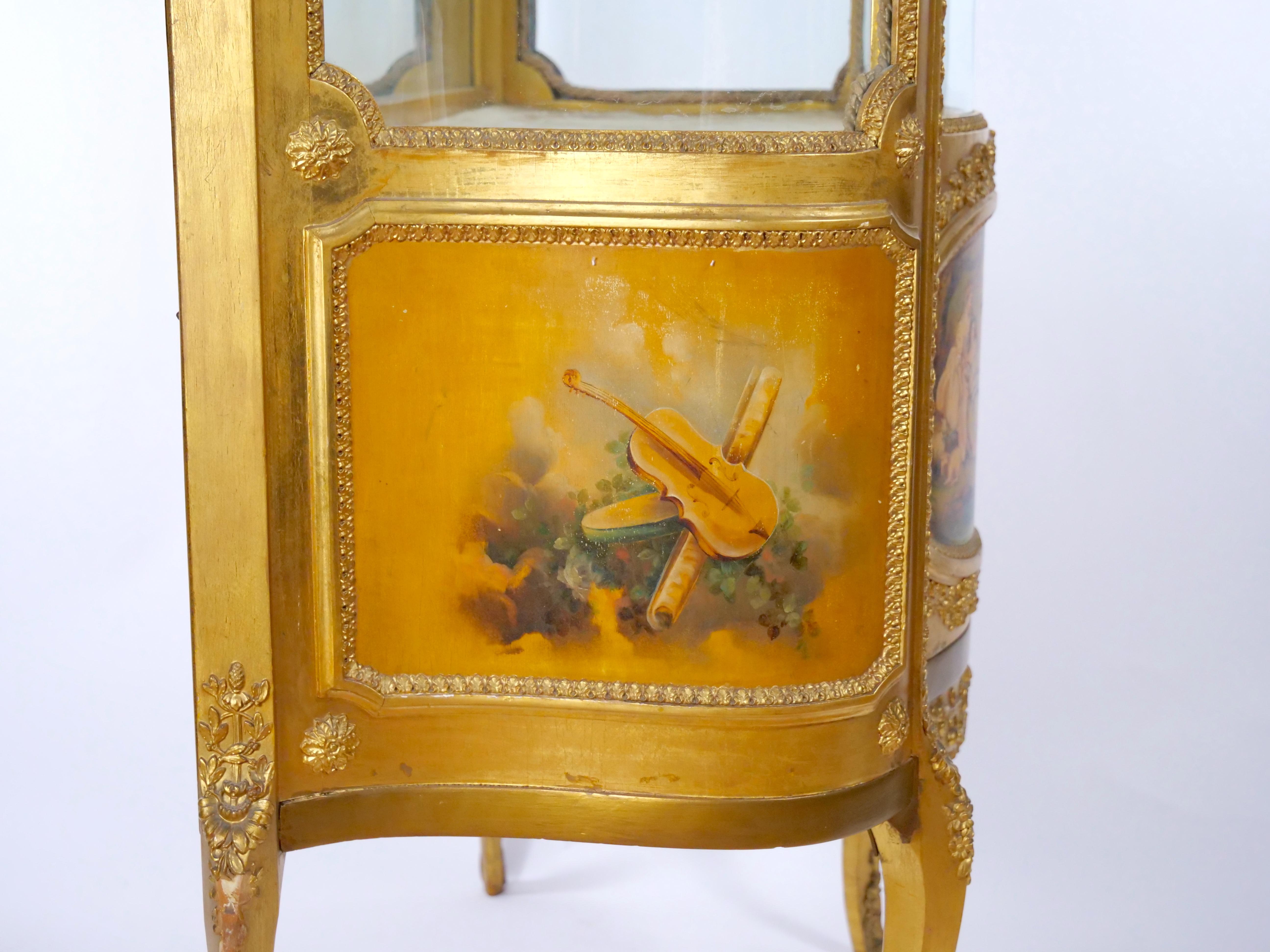 Early 20th Century French Marble Top Hand Painted Display Cabinet For Sale 11