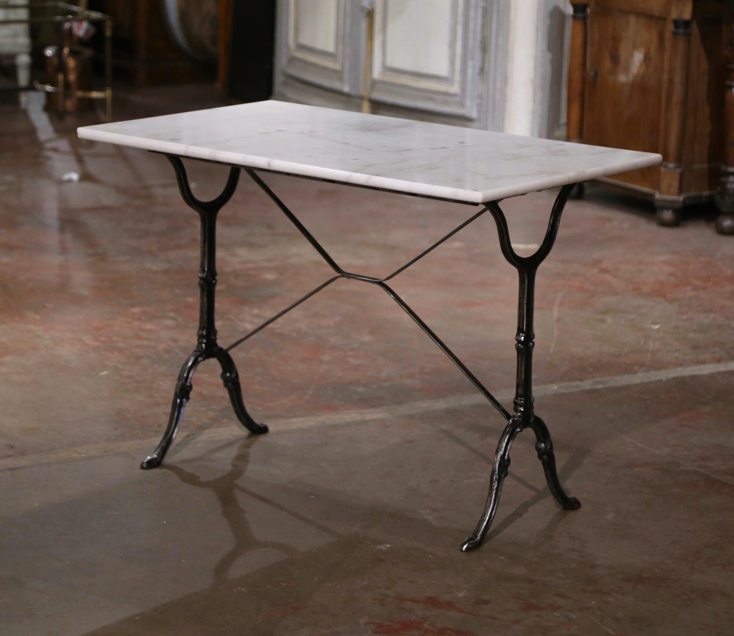 Early 20th Century French Marble Top Polished Iron Bistrot Table In Excellent Condition In Dallas, TX