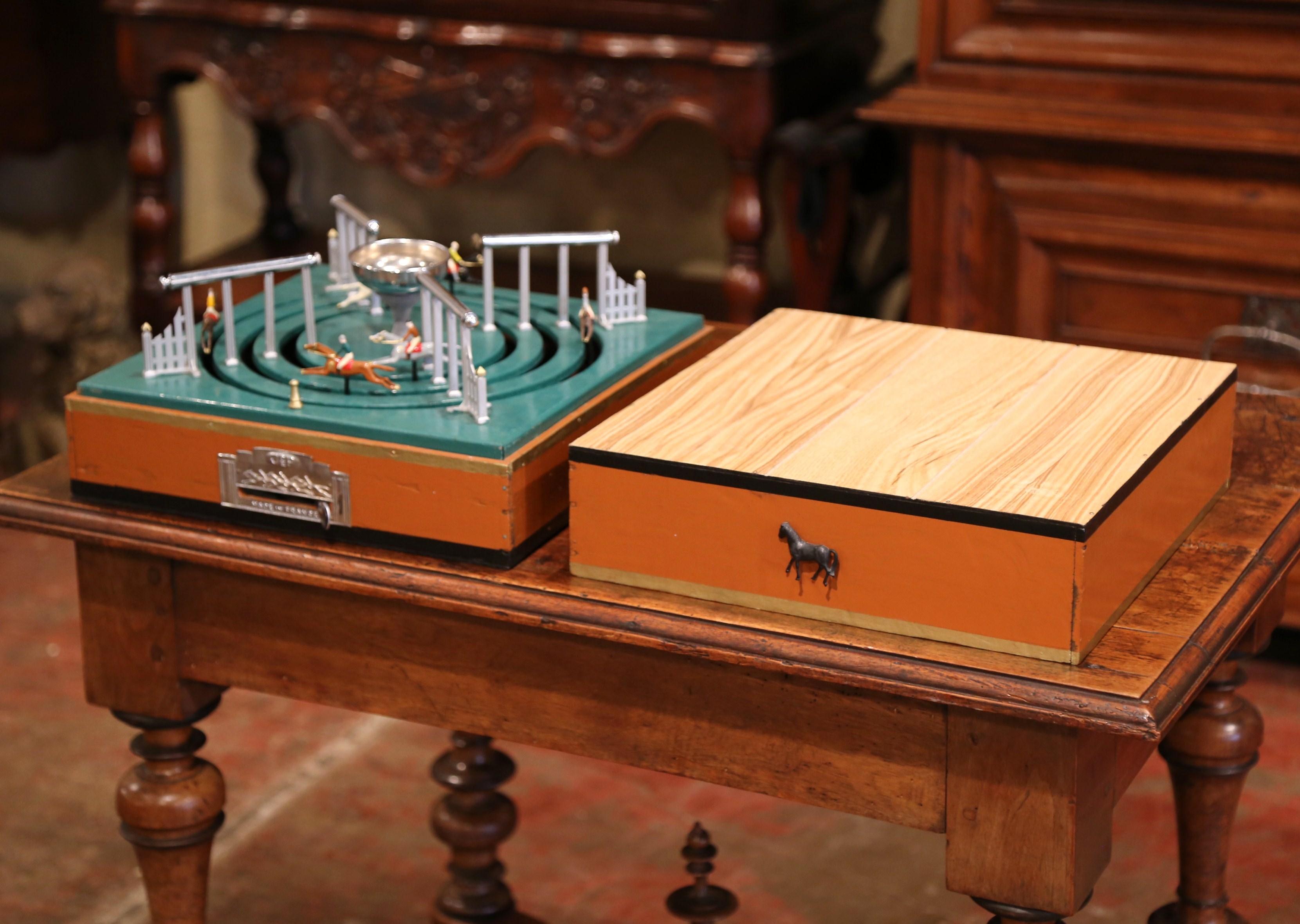 Early 20th Century French Mechanical Horse Racing Game with Top Case 2