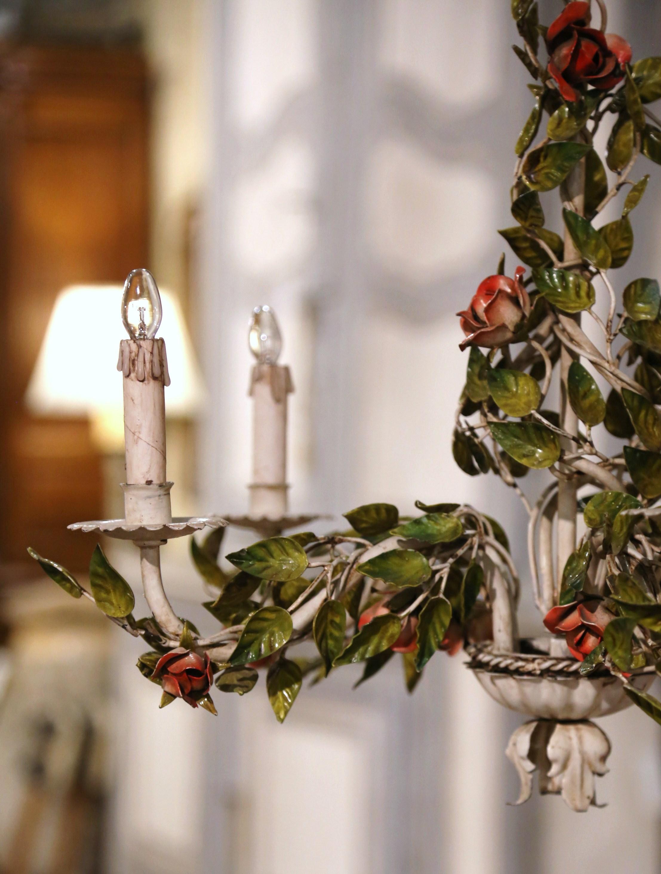 Early 20th Century French Metal Painted Flowers & Leaves Five-Light Chandelier For Sale 1