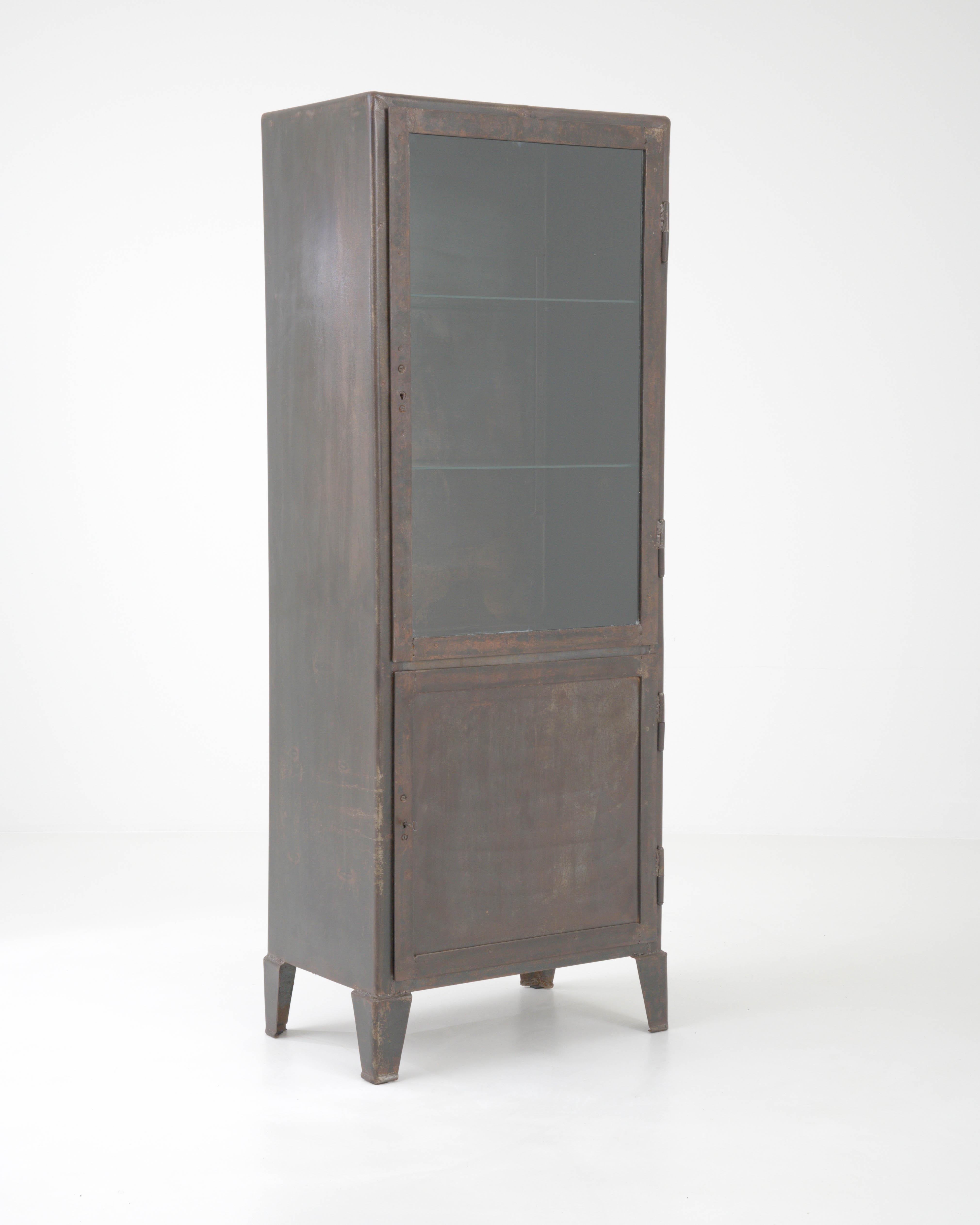 Early 20th Century French Metal Vitrine For Sale 7