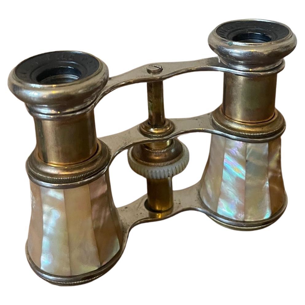 Early 20th Century French Mother-of-pearl and Brass Binoculars, 1900s