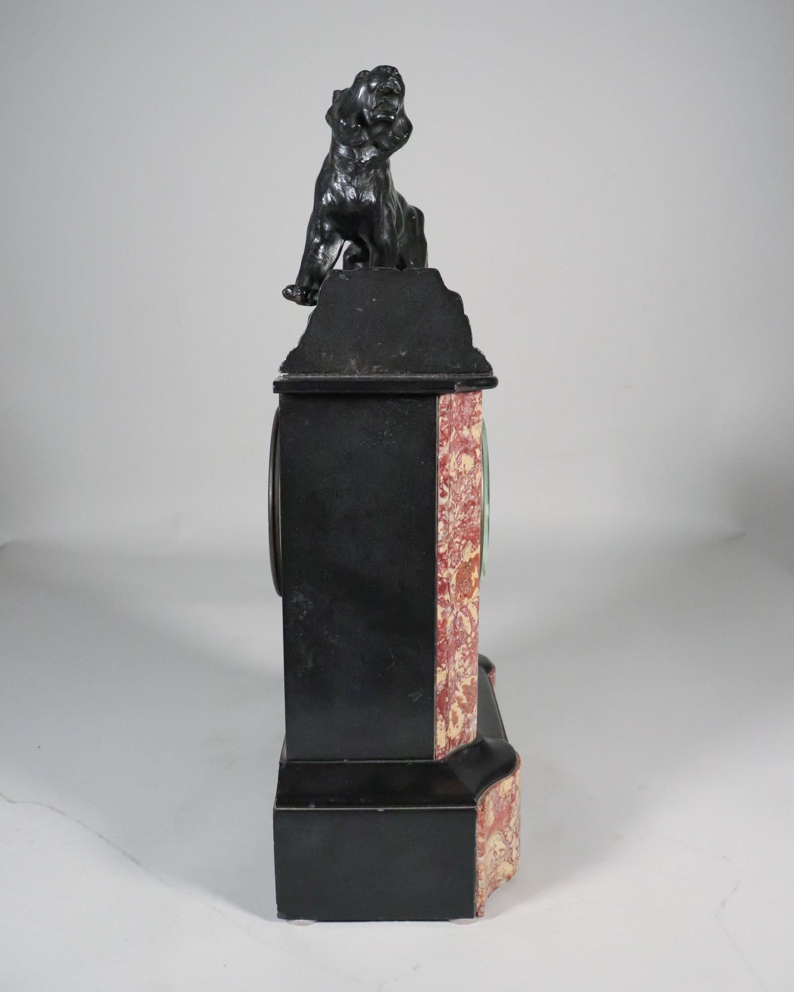 Early 20th Century French Neoclassical Black Slate and Marble Mantel Clock For Sale 1