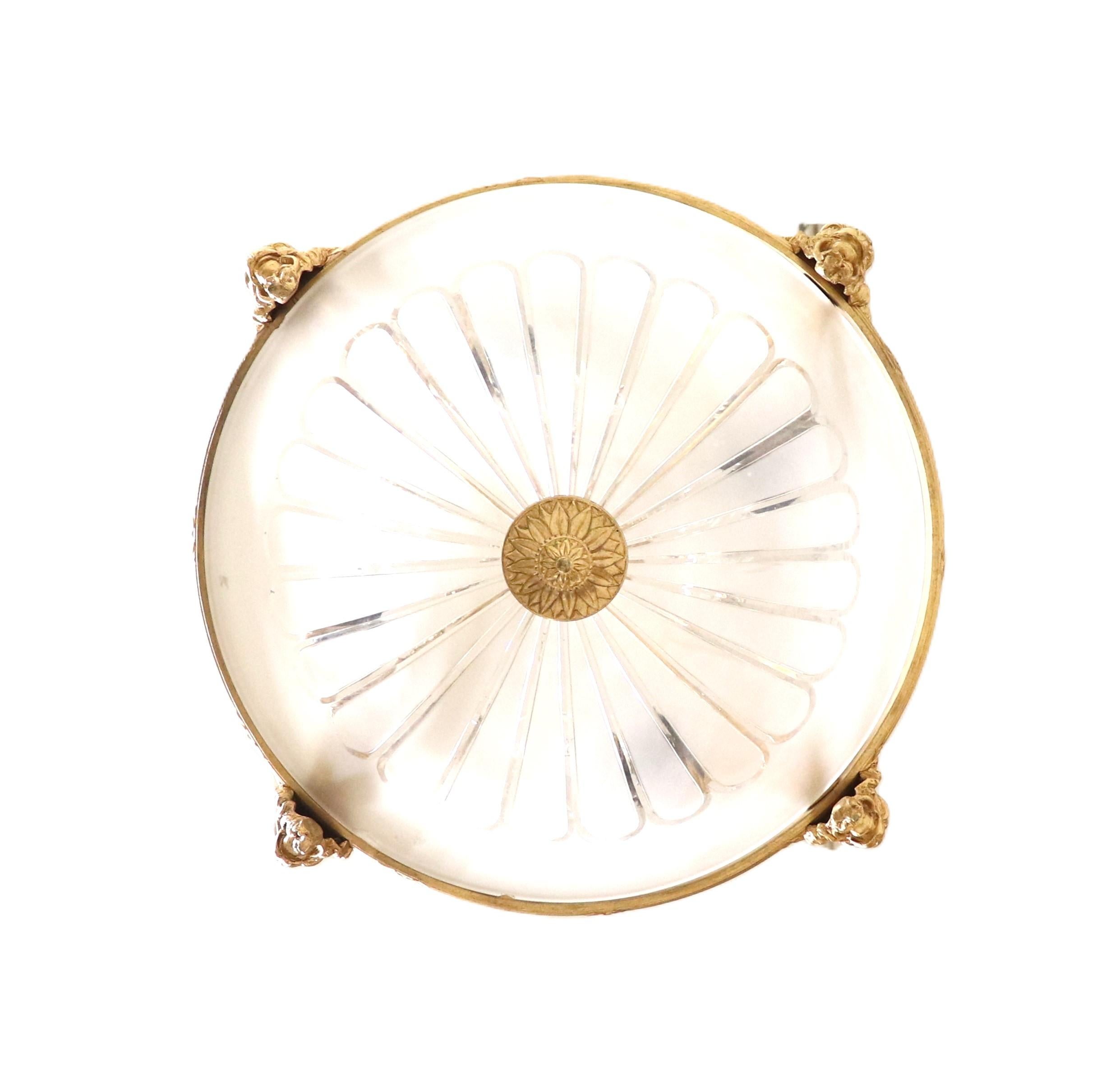 Lustre pendentif néoclassique français du début du XXe siècle en bronze doré et verre en vente 5