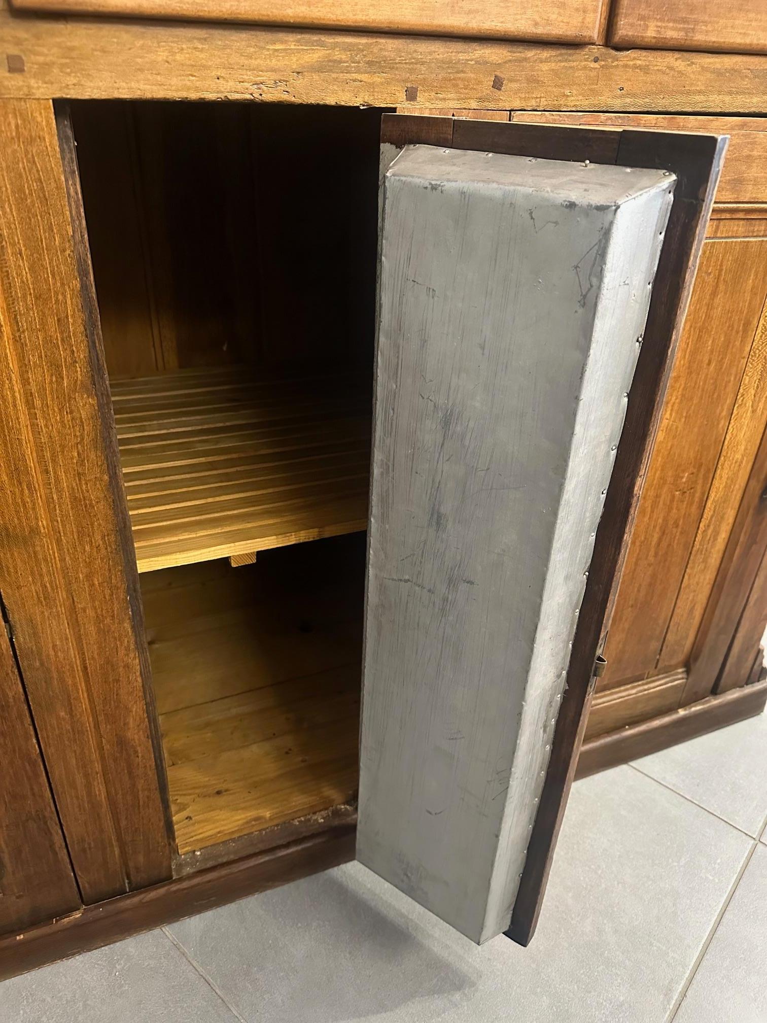 Bancone da bar francese in Oak e rame, inizio XX secolo in vendita 7