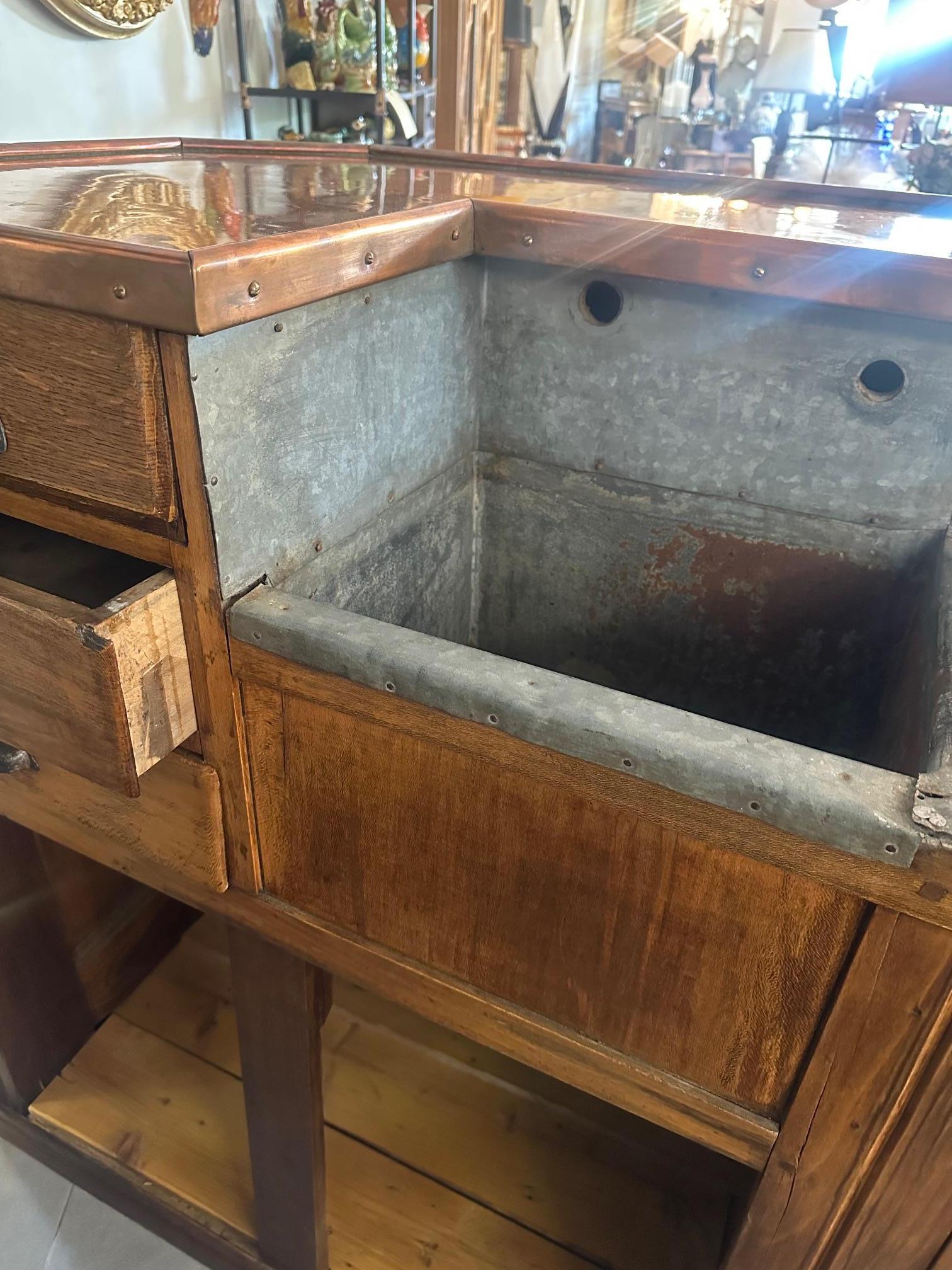 Bancone da bar francese in Oak e rame, inizio XX secolo in vendita 8