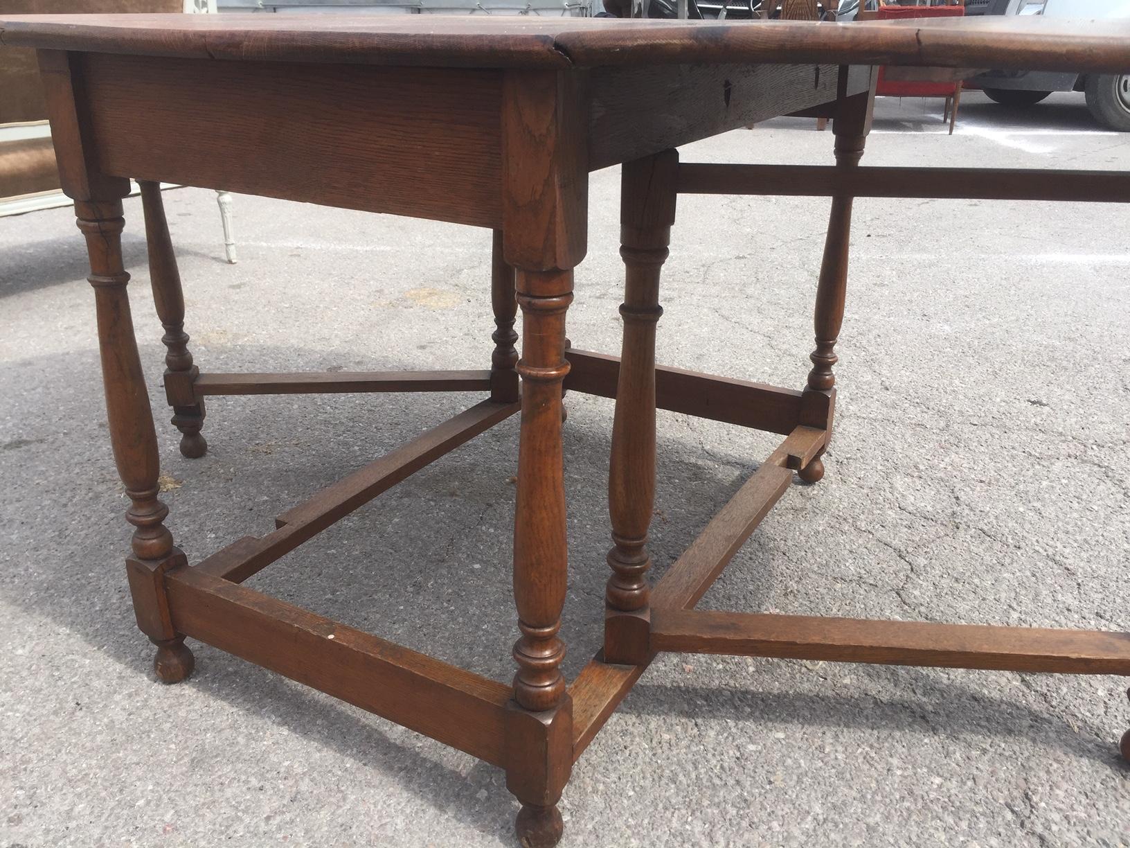 Early 20th Century French Oak Gate Leg Table, 1900s 2