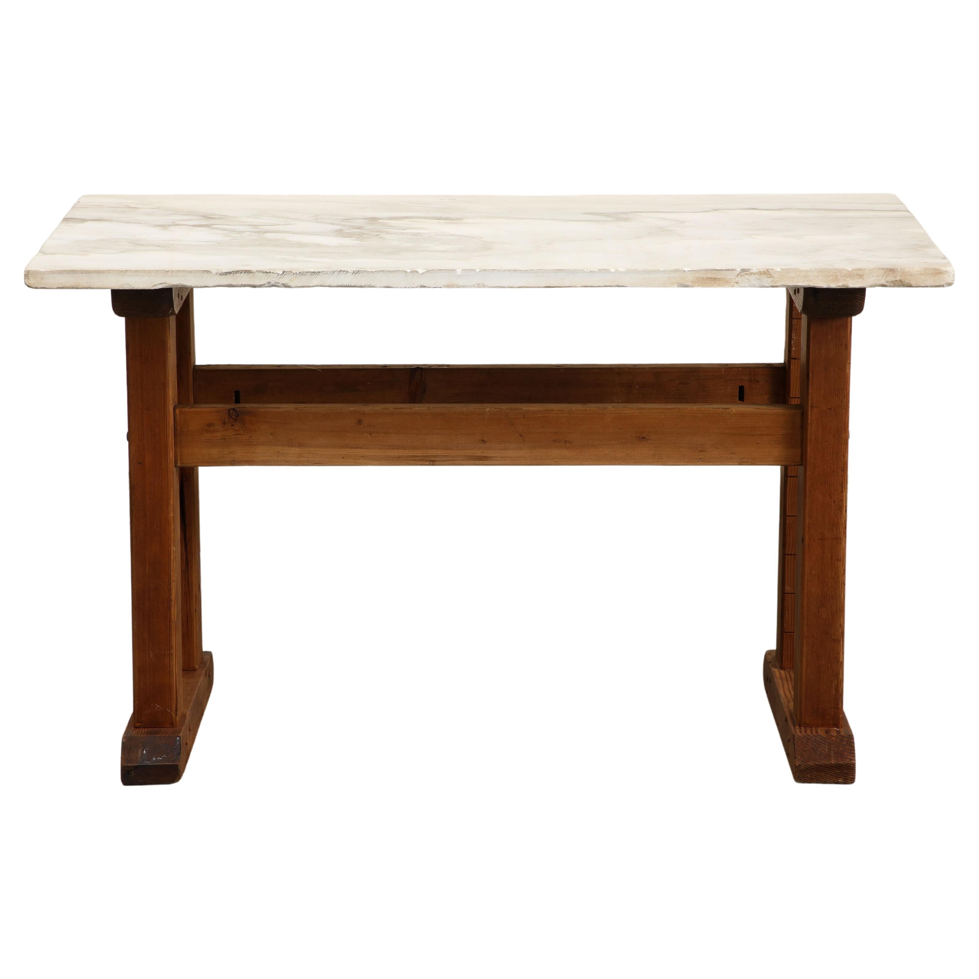 Elegant French rustic hall table or console with oak base and white marble top, Art Deco period / early 20th century. Simple lines.