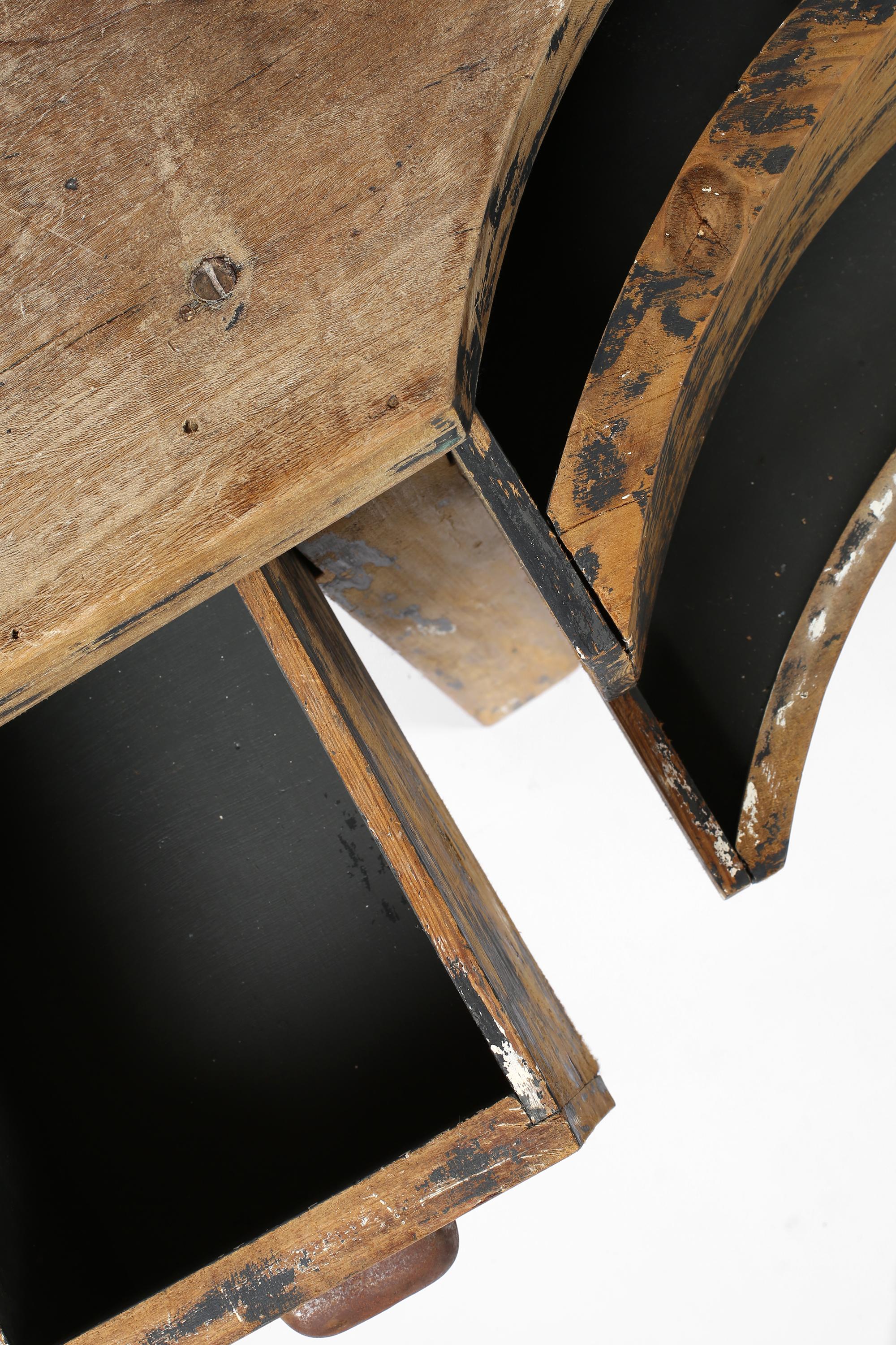 Mesa de joyero francesa de roble de principios del siglo XX en venta 5