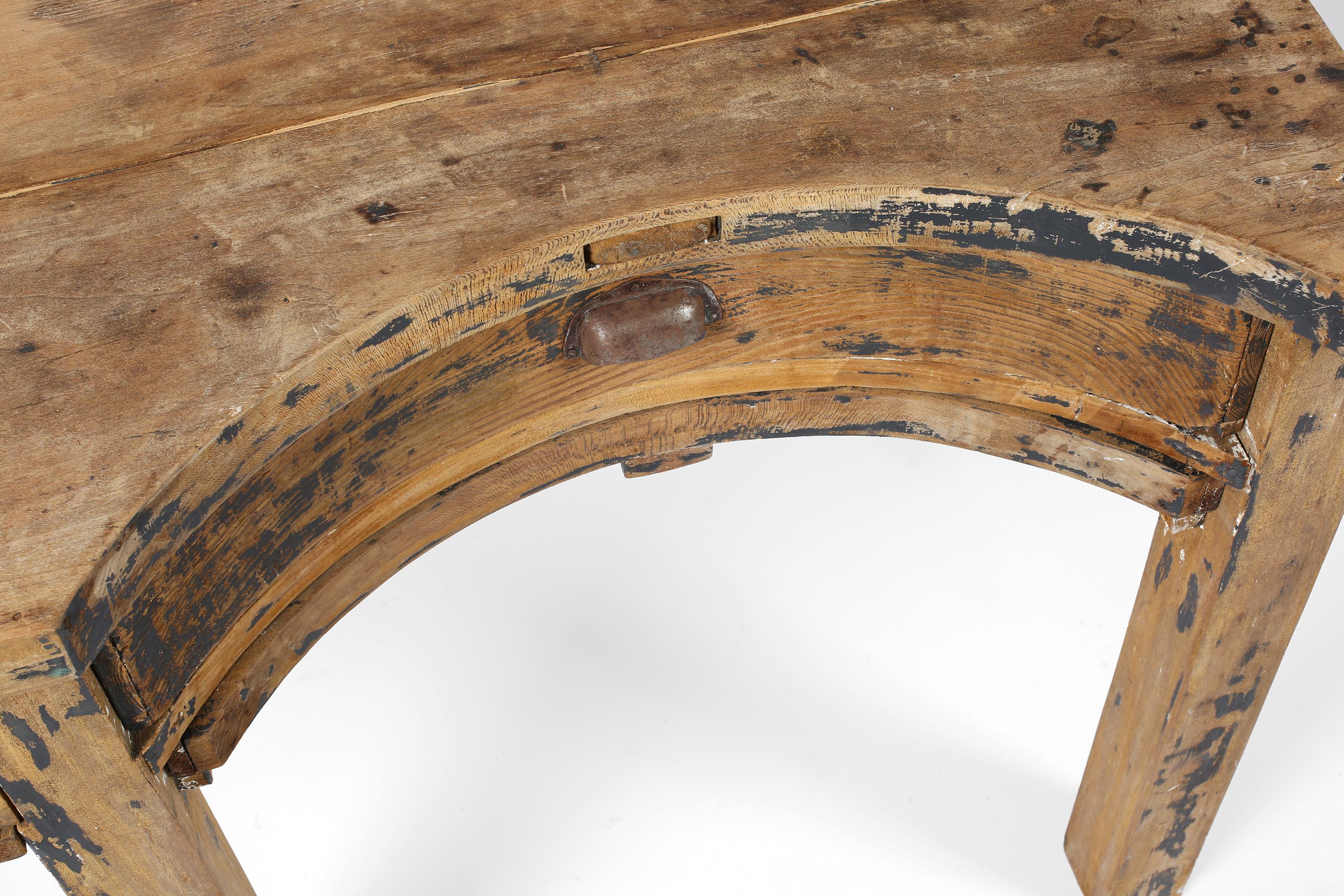 Mesa de joyero francesa de roble de principios del siglo XX Roble en venta