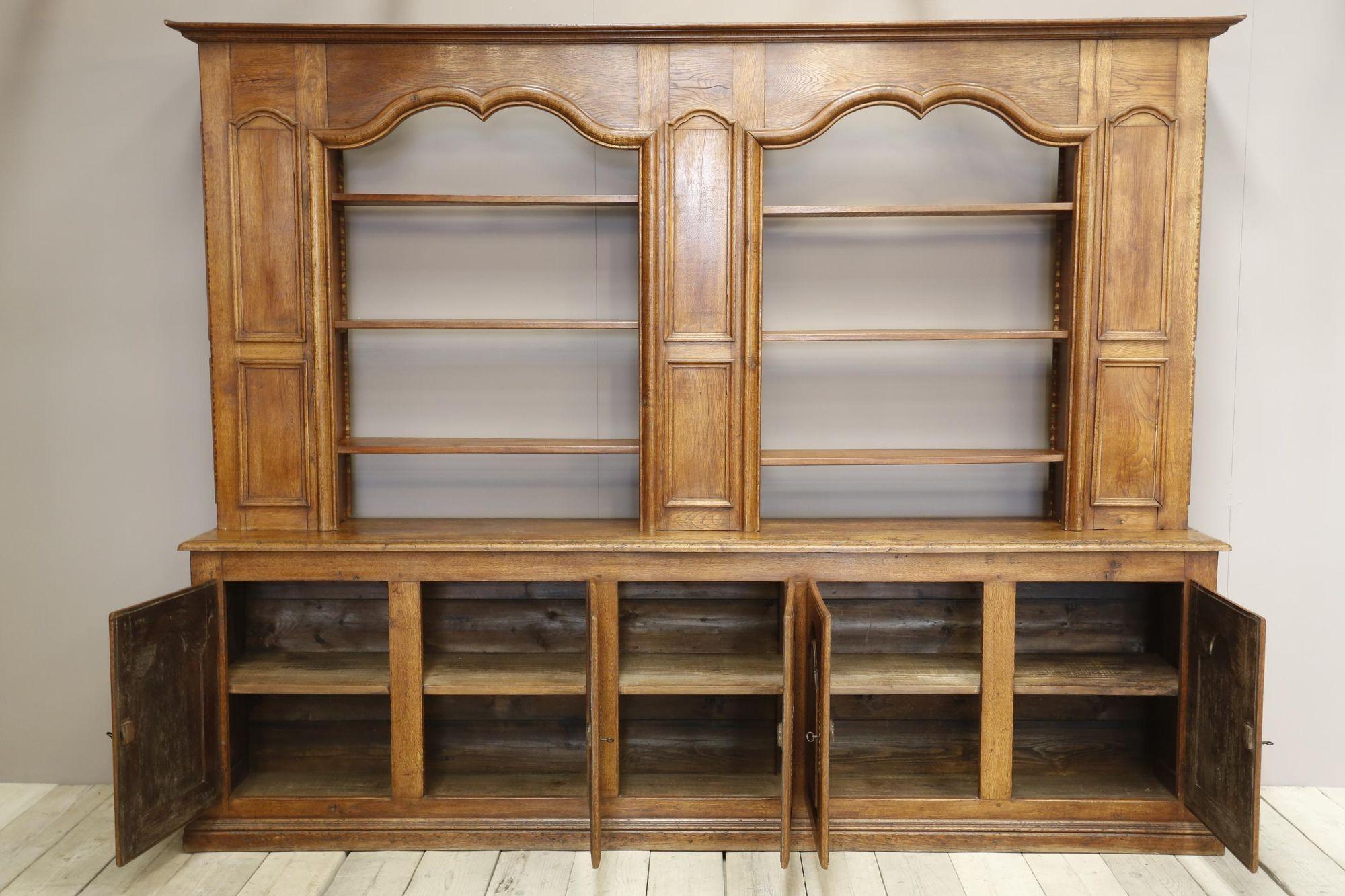 Early 20th century French oak kitchen dresser For Sale 5