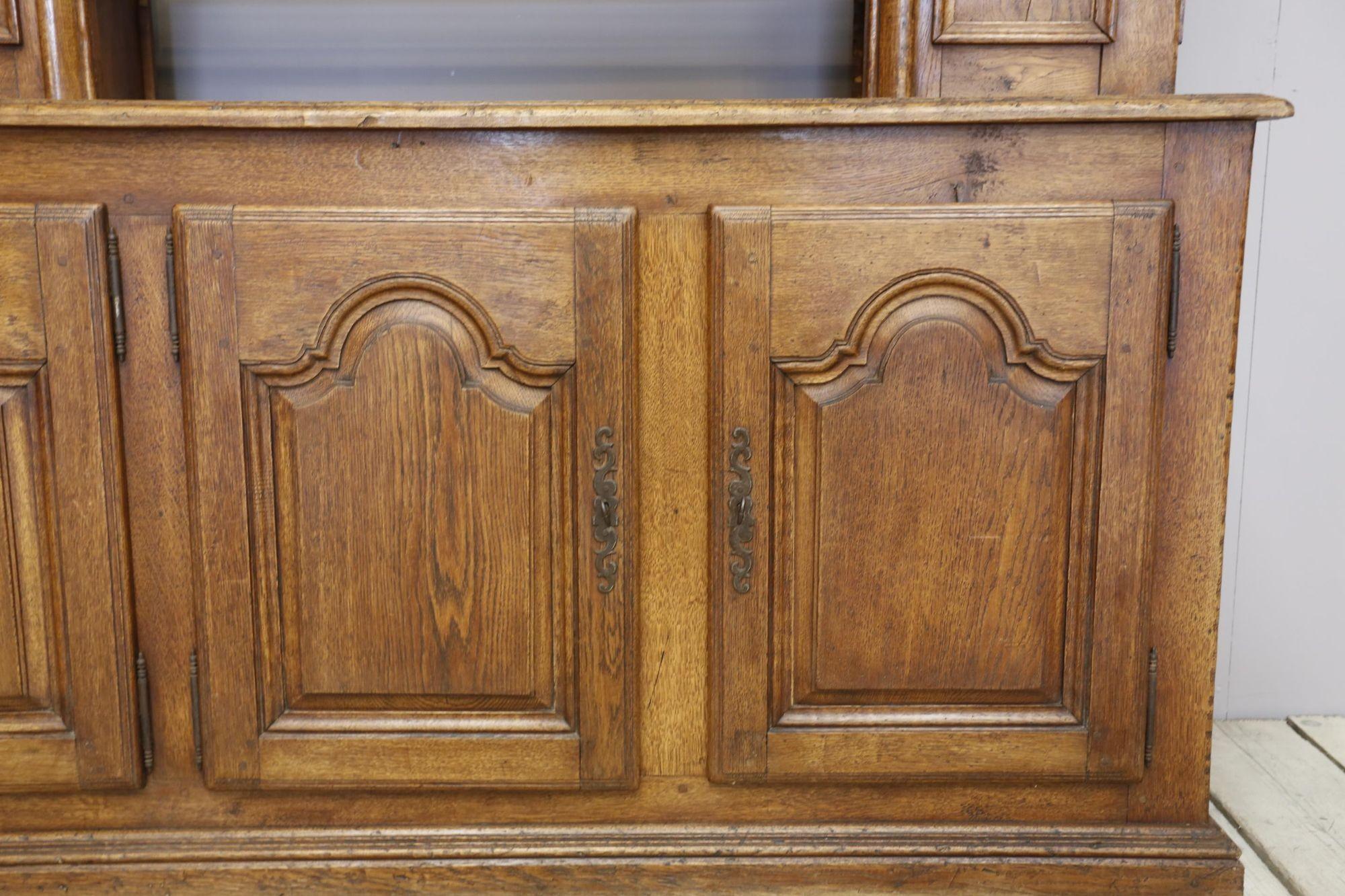 Early 20th century French oak kitchen dresser For Sale 7