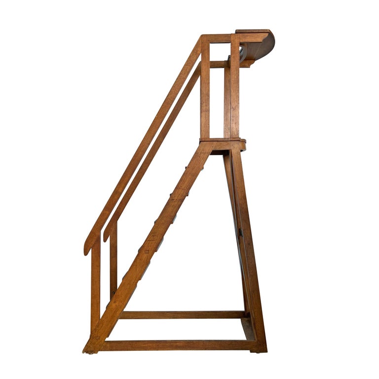 Early 20th Century French Oak Library Ladder For Sale at 1stDibs