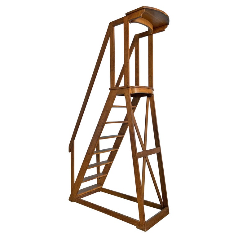 Early 20th Century French Oak Library Ladder For Sale at 1stDibs