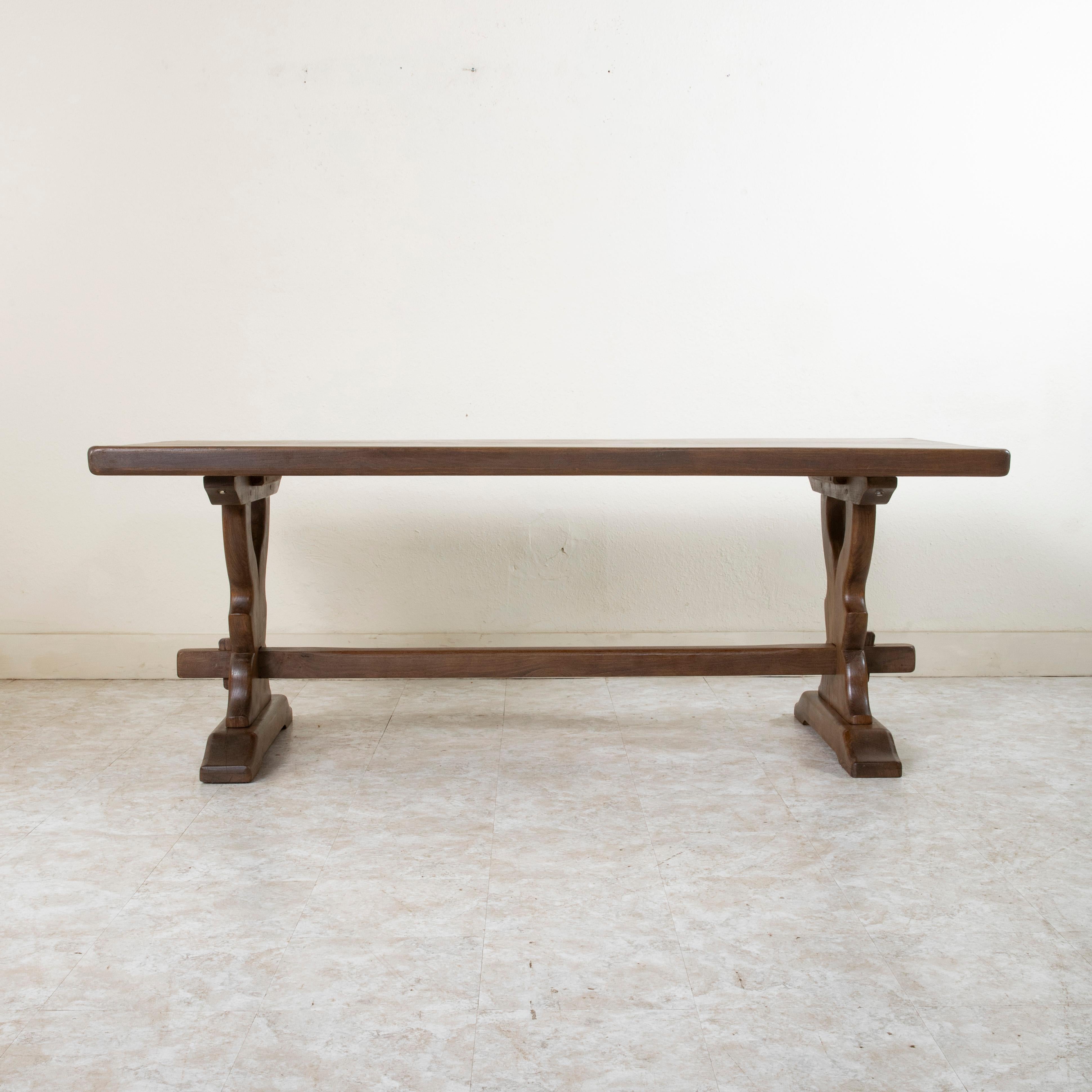 Französischer Monastery-Tisch aus Eiche, Esstisch, Bauernhoftisch, frühes 20. Jahrhundert im Zustand „Gut“ im Angebot in Fayetteville, AR