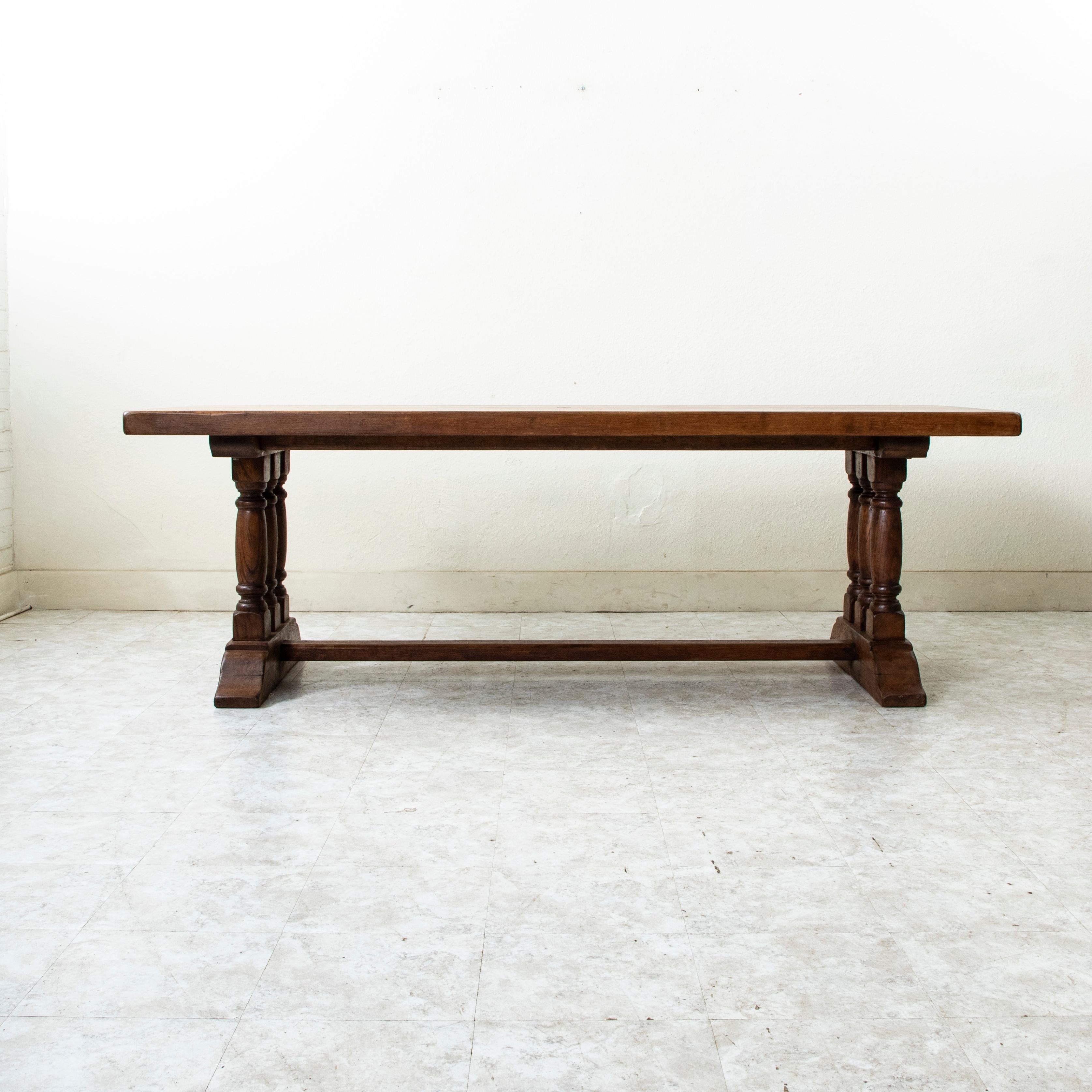 Mesa de monasterio francesa de roble de principios del siglo XX, mesa de comedor, mesa de granja Francés en venta