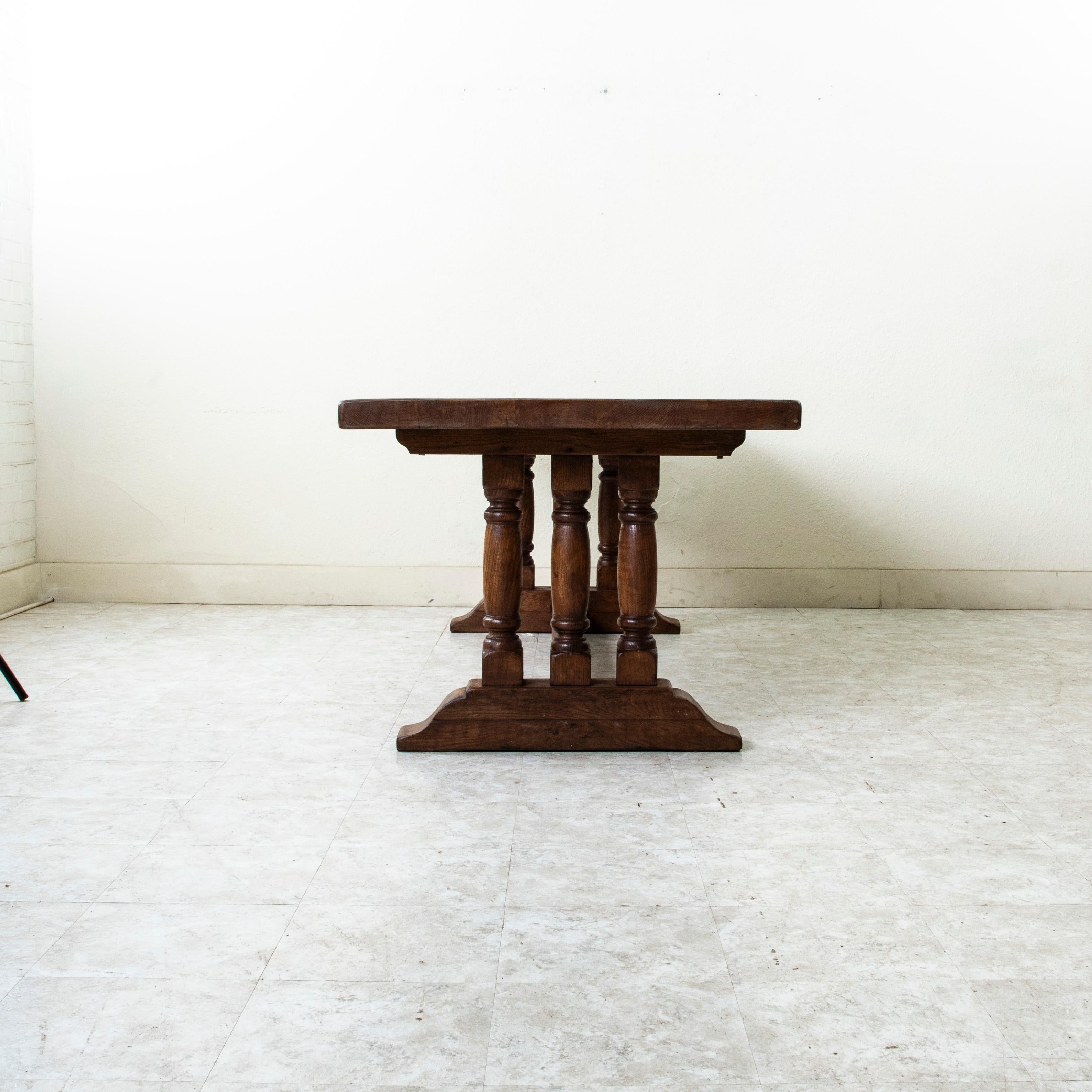 Mesa de monasterio francesa de roble de principios del siglo XX, mesa de comedor, mesa de granja en venta 1