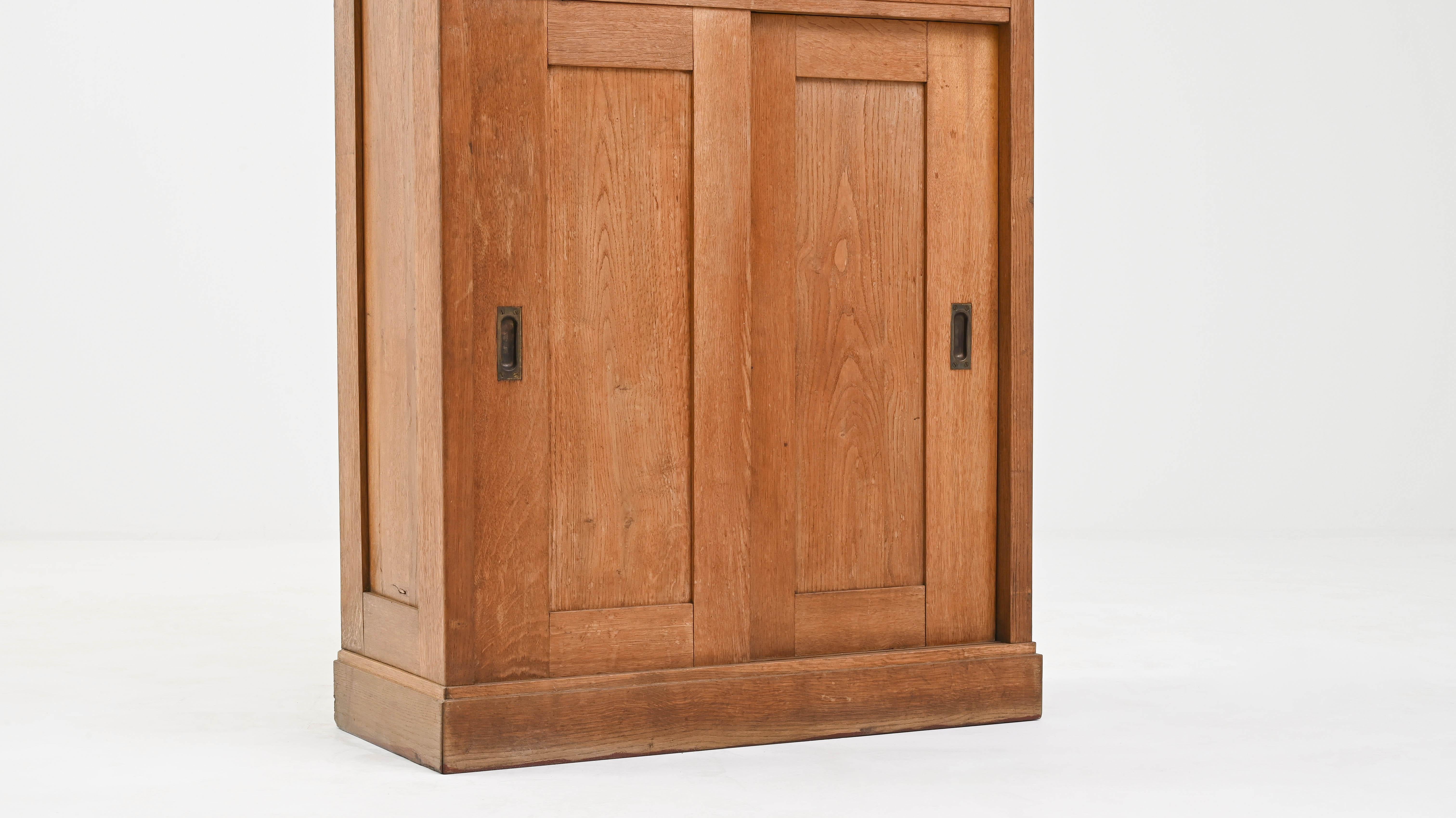 Early 20th Century French Oak Office Cabinet 6