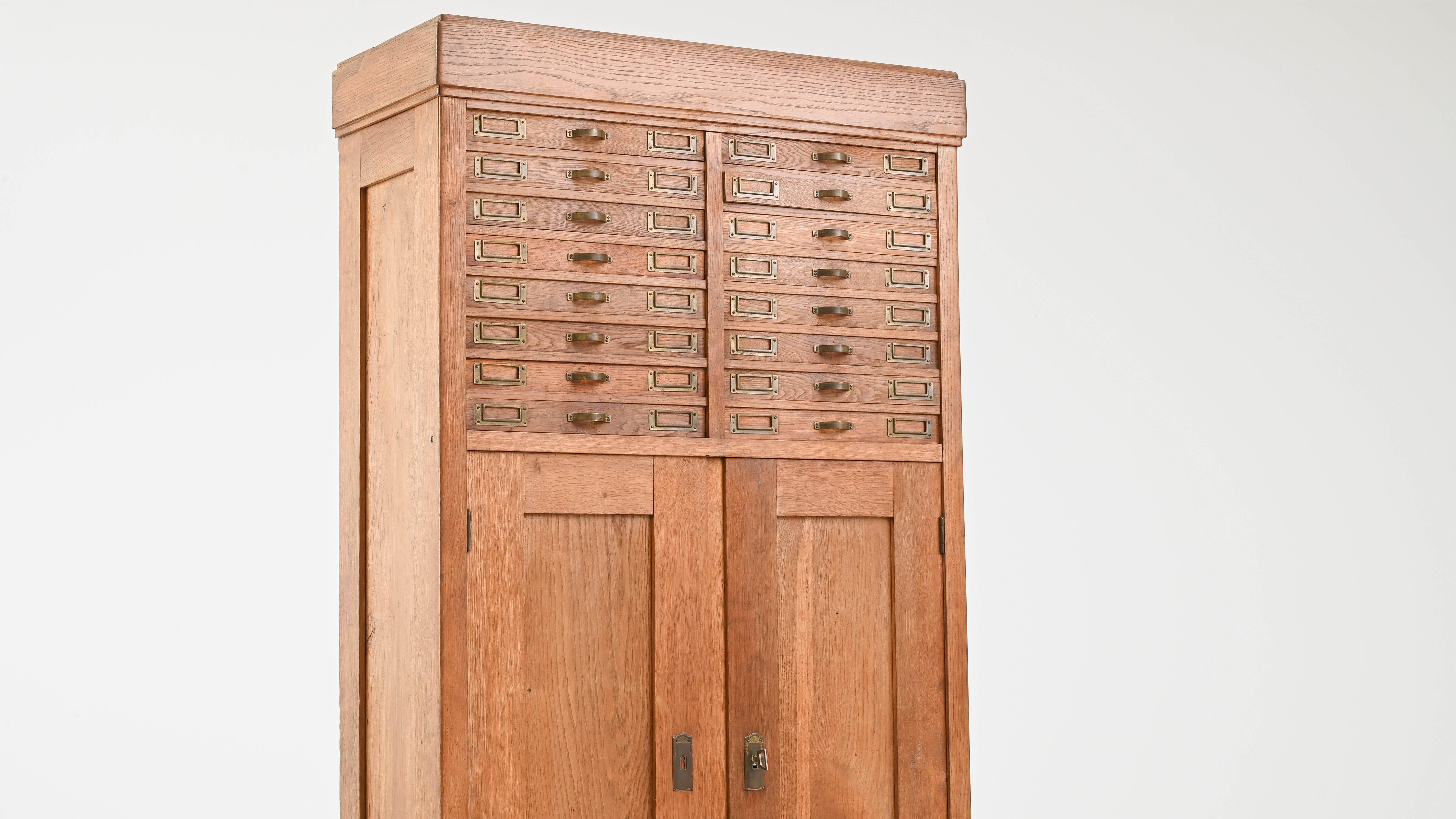 Early 20th Century French Oak Office Cabinet 5