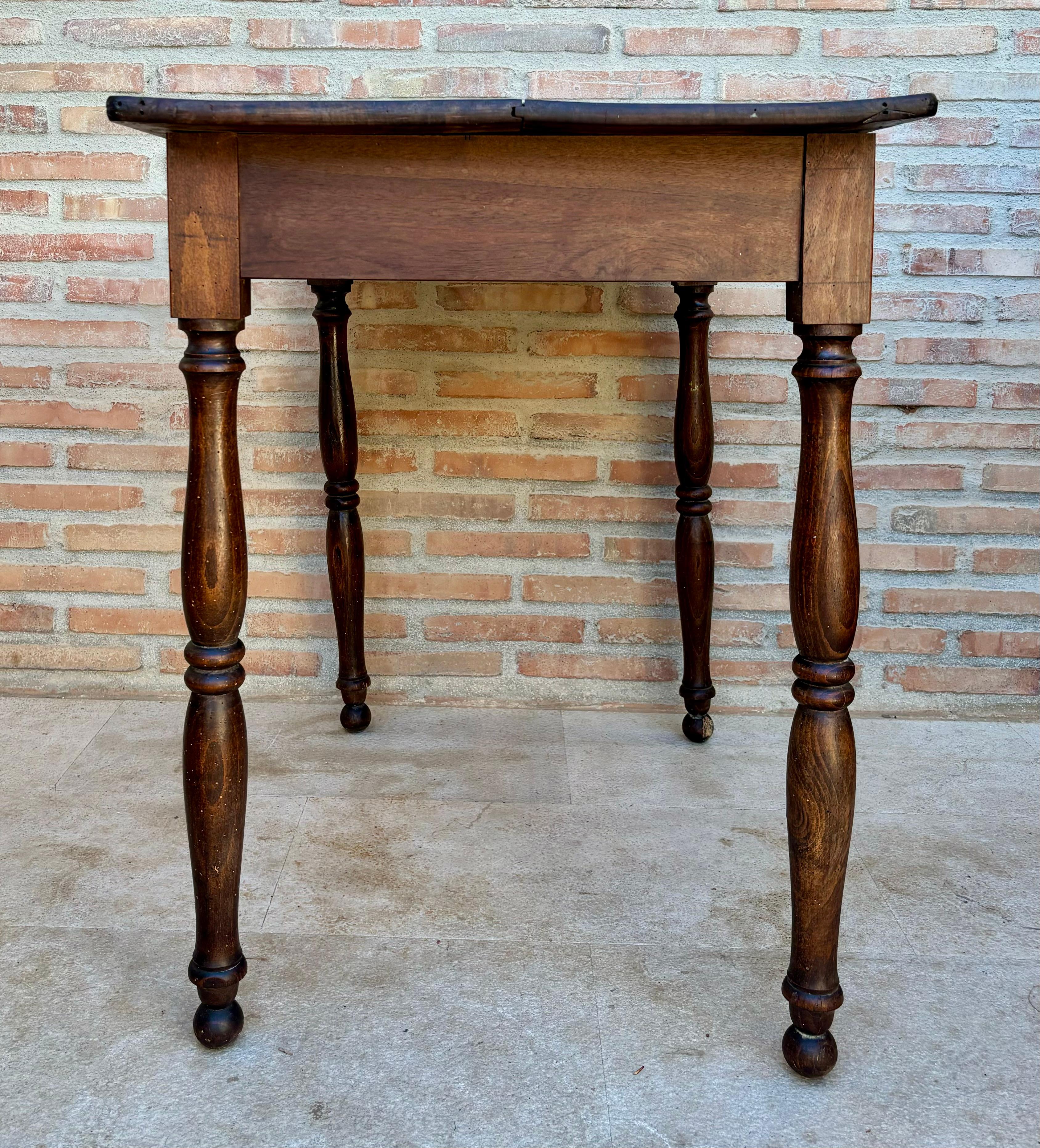 Early 20th Century French Oak Side Table or Worktable, 1920s In Good Condition For Sale In Miami, FL