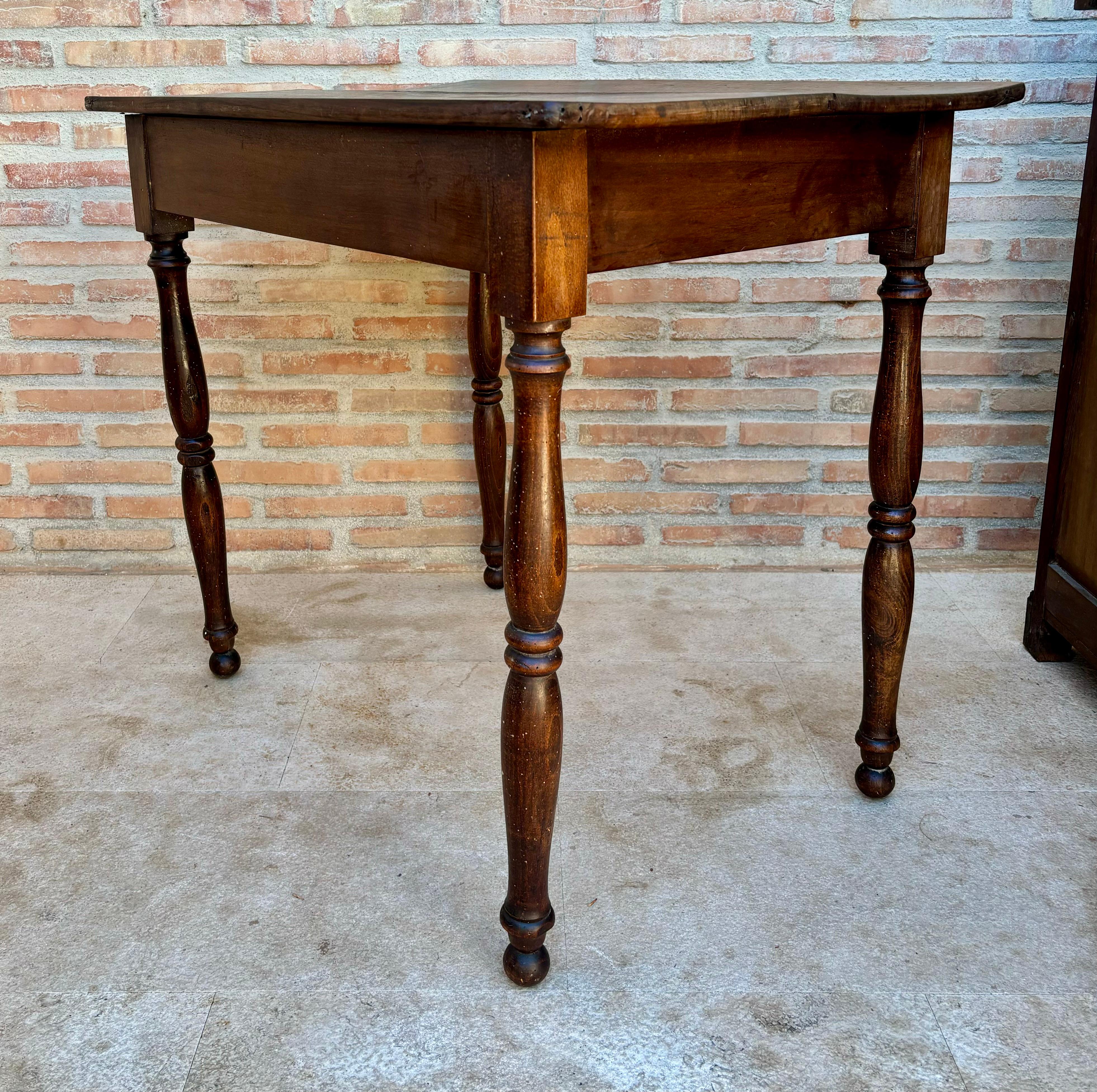 Early 20th Century French Oak Side Table or Worktable, 1920s For Sale 1