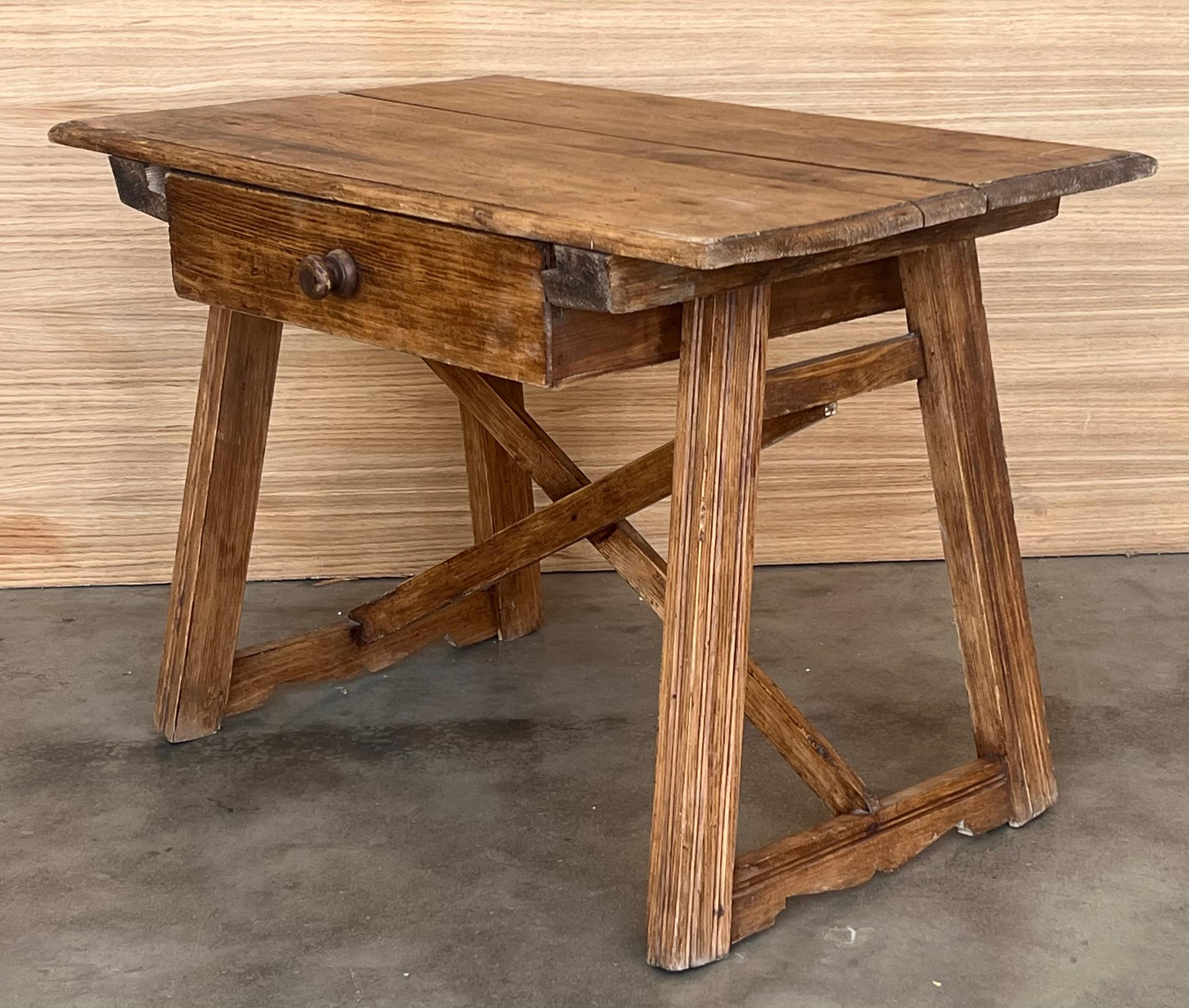 Table de travail française du début du 20e siècle avec un tiroir, années 1920 en vente 2