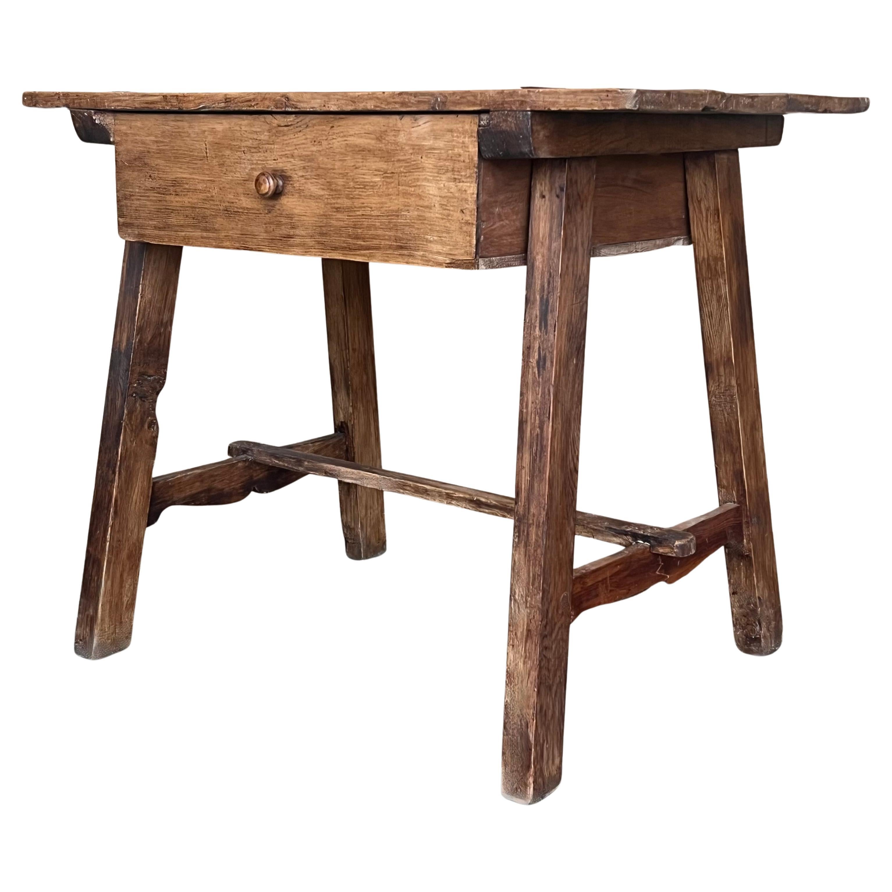 Französischer Arbeitstisch aus Eiche des frühen 20. Jahrhunderts mit einer Schublade, 1920er Jahre