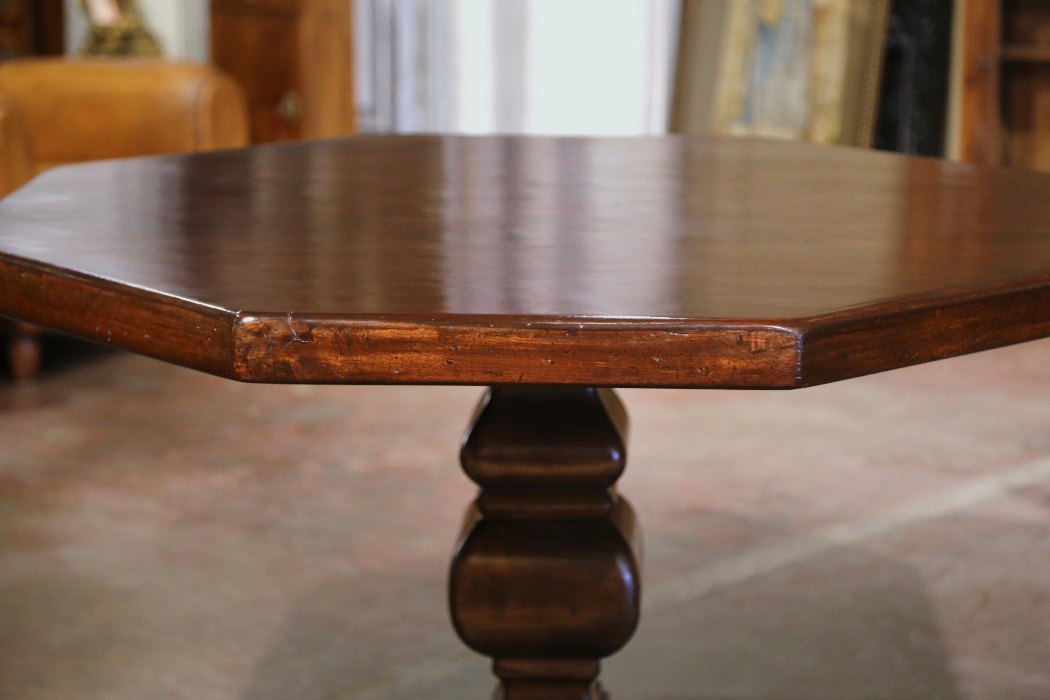 Early 20th Century French Octagonal Carved Walnut Dining Table on Pedestal Base 4