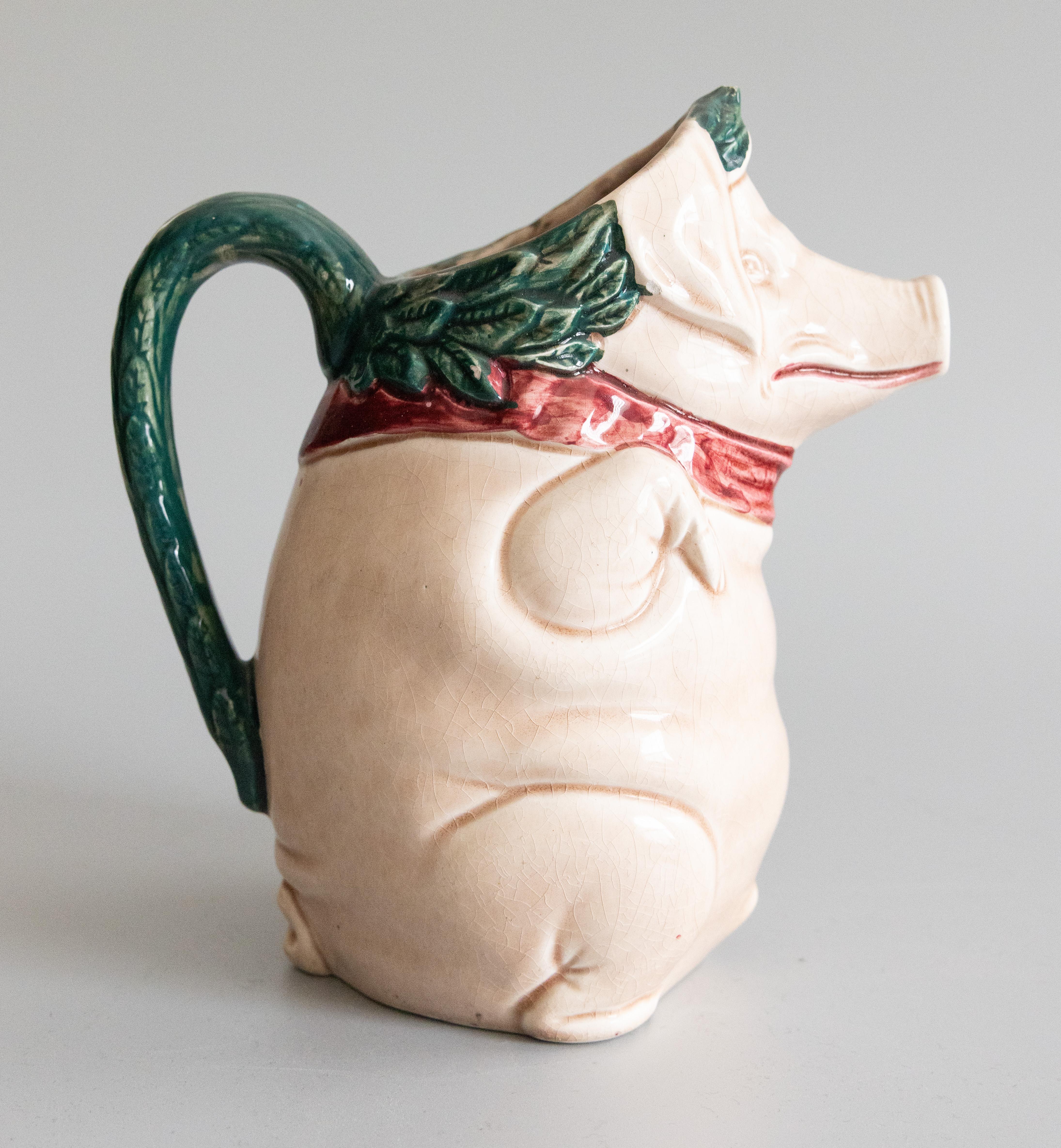 Early 20th Century French Orchies Majolica Pig Pitcher In Good Condition For Sale In Pearland, TX