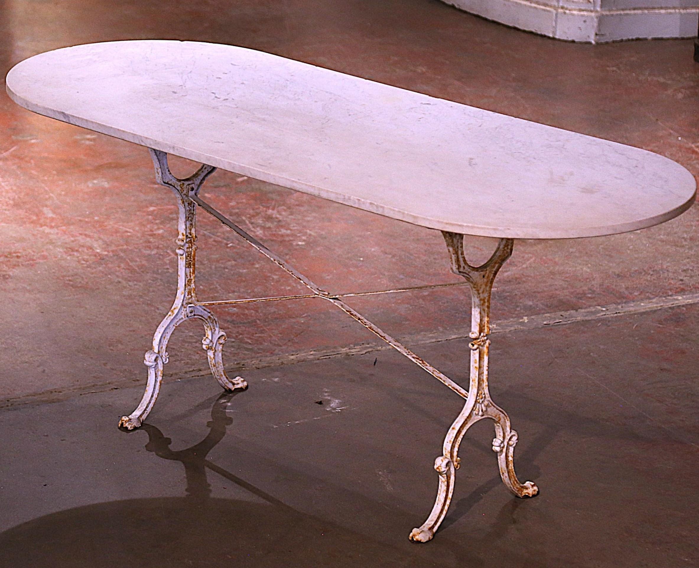 Early 20th Century French Oval Marble Top White Painted Iron Bistrot Table For Sale 2