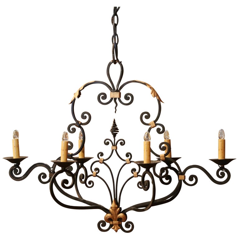 Early 20th Century French Painted And Gilt Iron Chandelier With Fleur De Lys