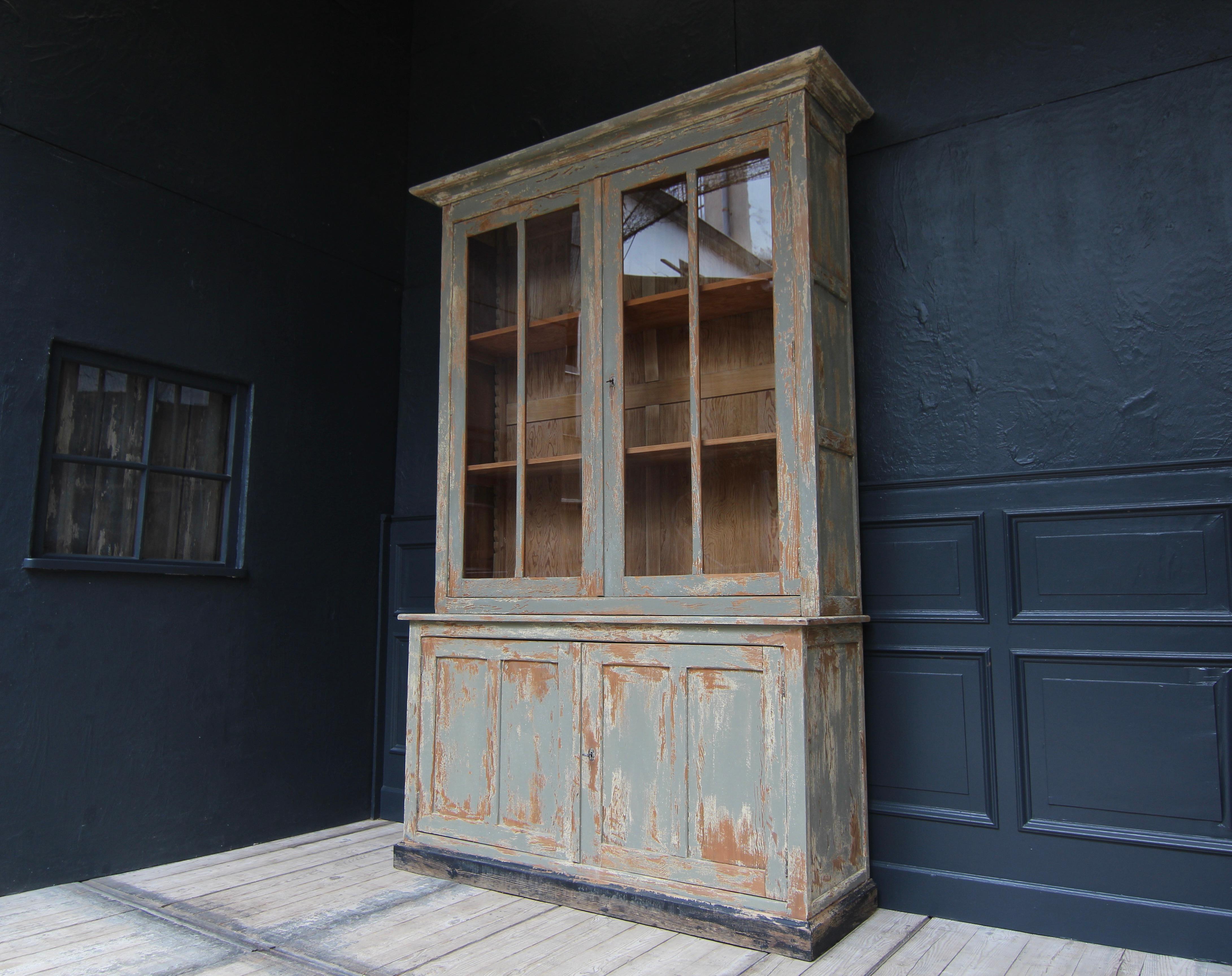 Glass Early 20th Century French Painted Display Cabinet or Bookcase