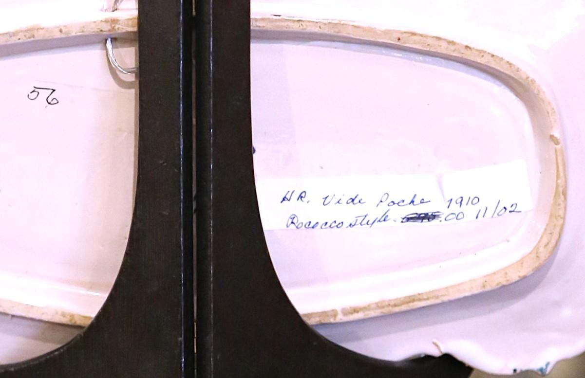 Plato de pared de loza pintada francesa de principios del siglo XX Firmado Henriot Quimper en venta 5