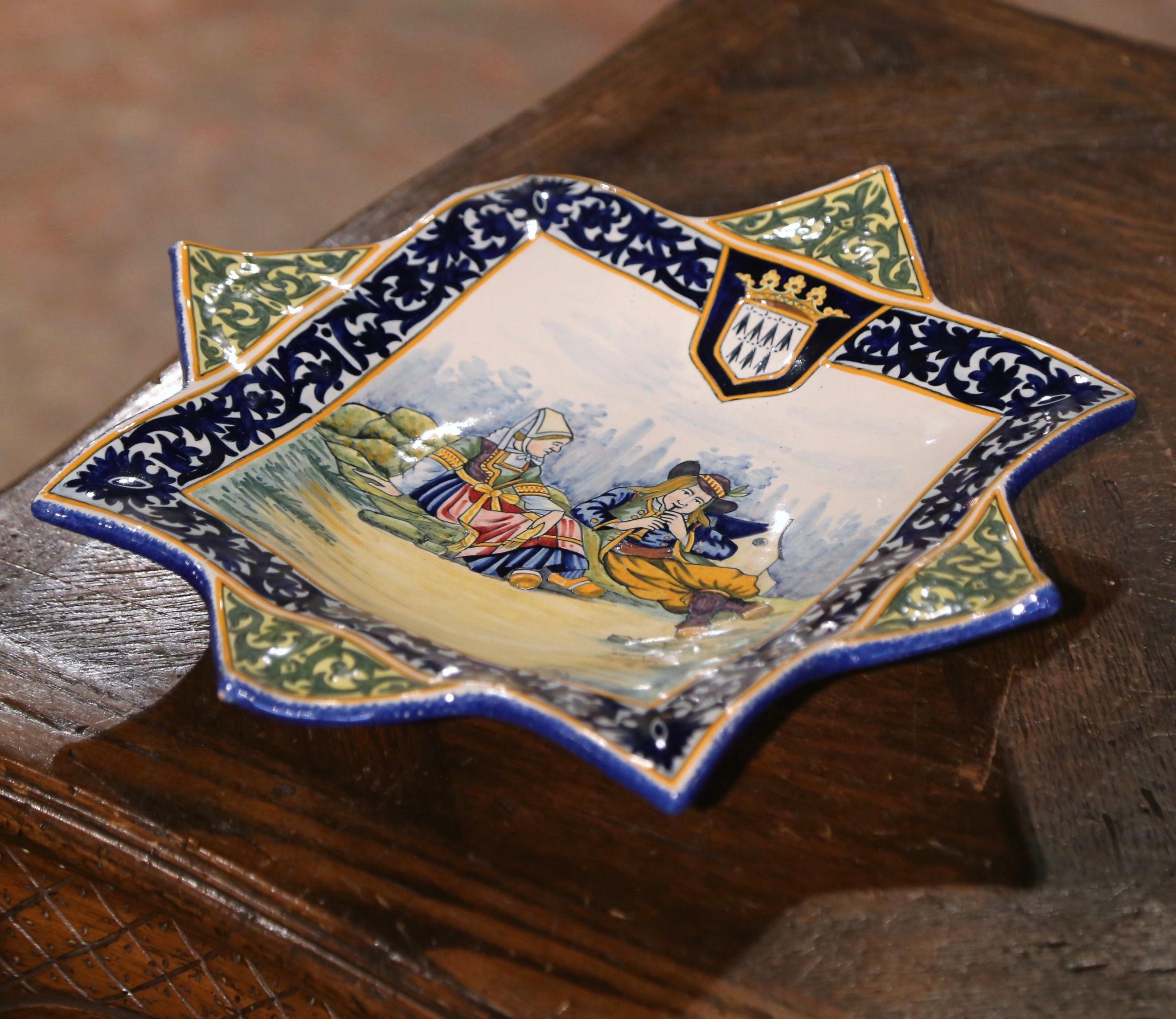  Early 20th Century French Painted Faience Wall Platter Signed Henriot Quimper For Sale 5